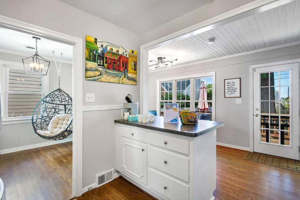 Holiday home Private, Tranquil Living In Historic Rva Awaits! Richmond