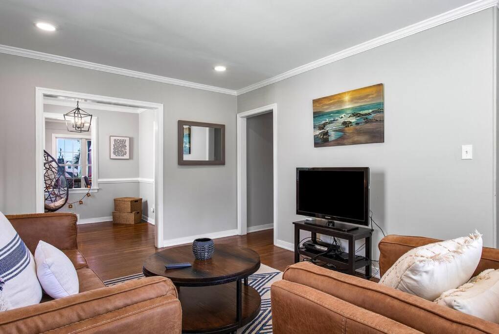 Private, Tranquil Living In Historic Rva Awaits! * Richmond