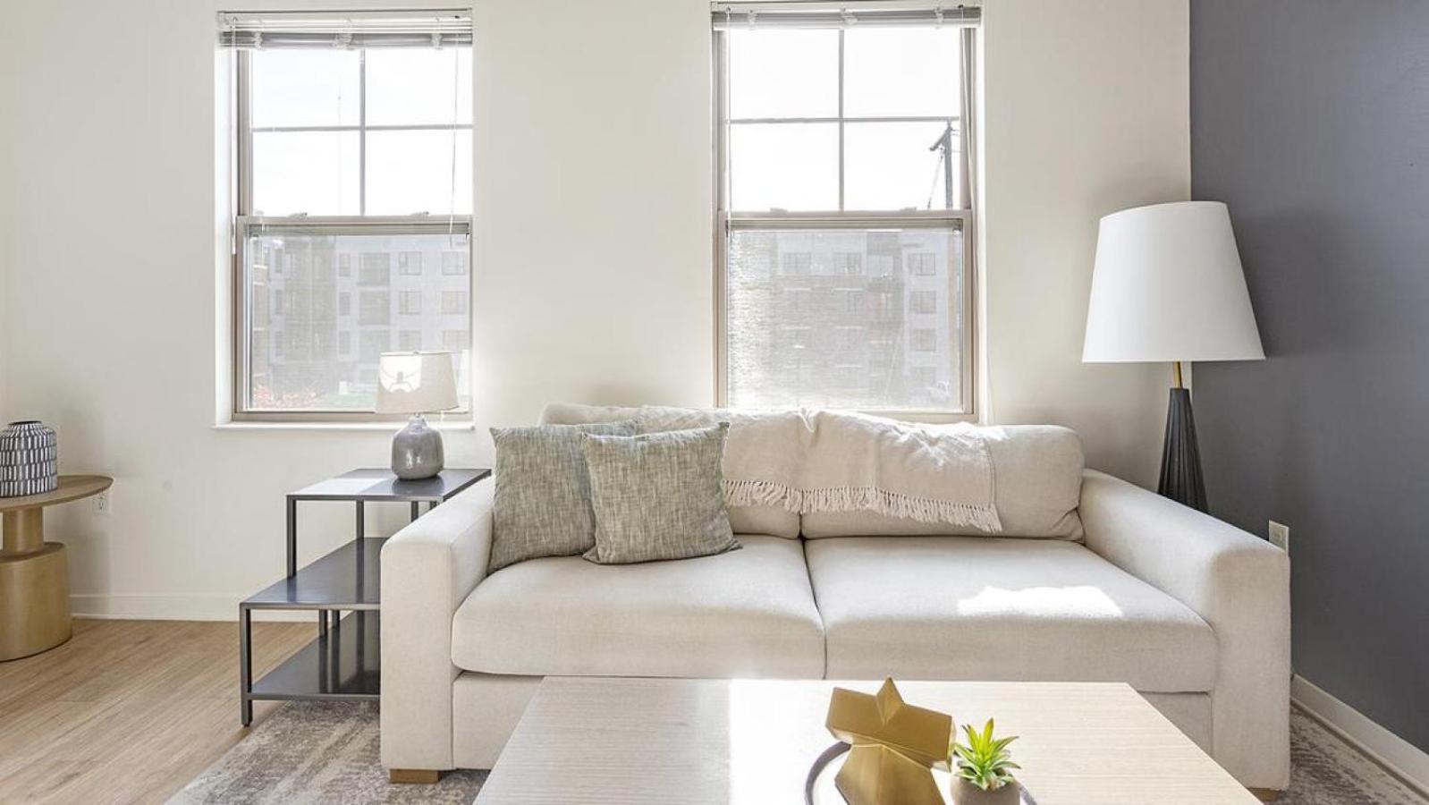Landing At The Spectrum - 1 Bedroom In Chamberlayne Industrial Center Apartment Richmond