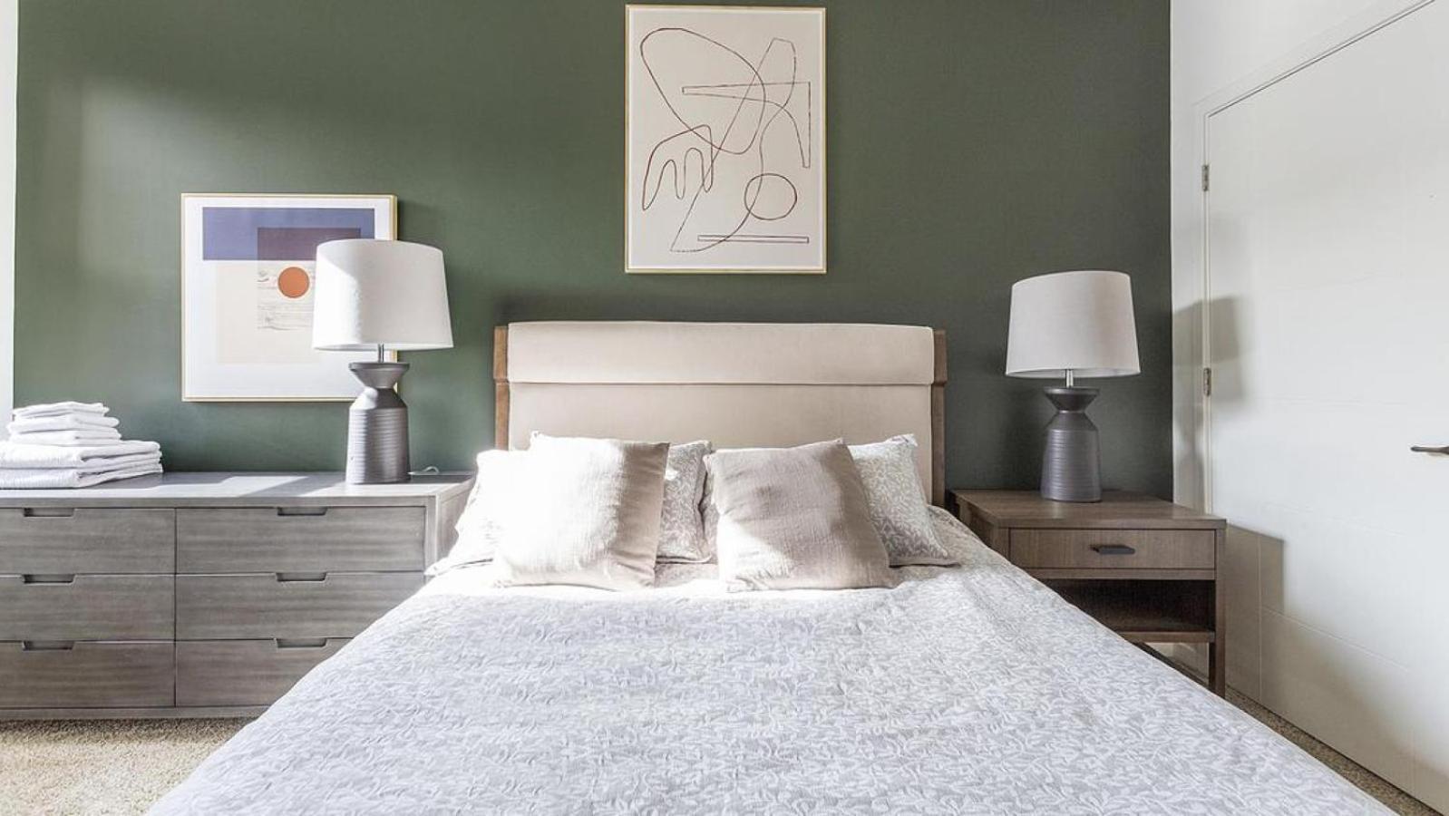 Landing At The Spectrum - 1 Bedroom In Chamberlayne Industrial Center Apartment *
