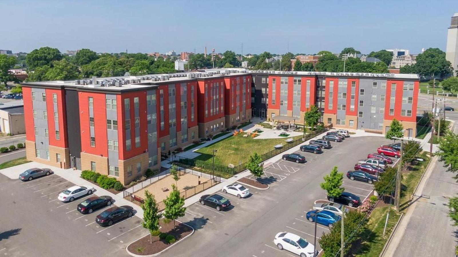 Landing At The Spectrum - 1 Bedroom In Chamberlayne Industrial Center Apartment Richmond