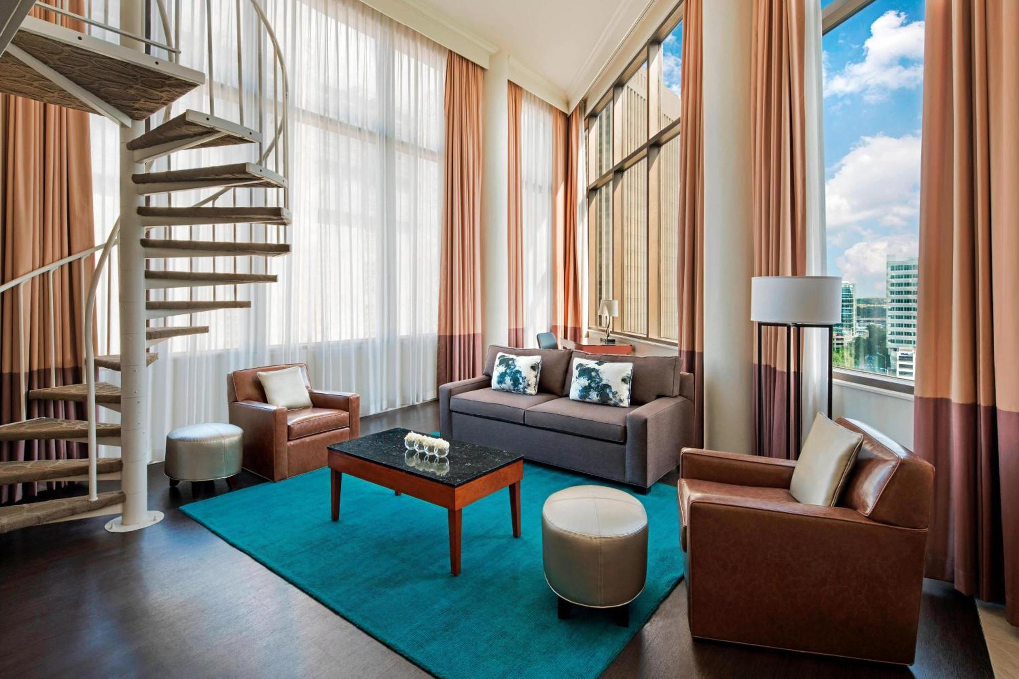 Hotel Delta By Marriott Downtown