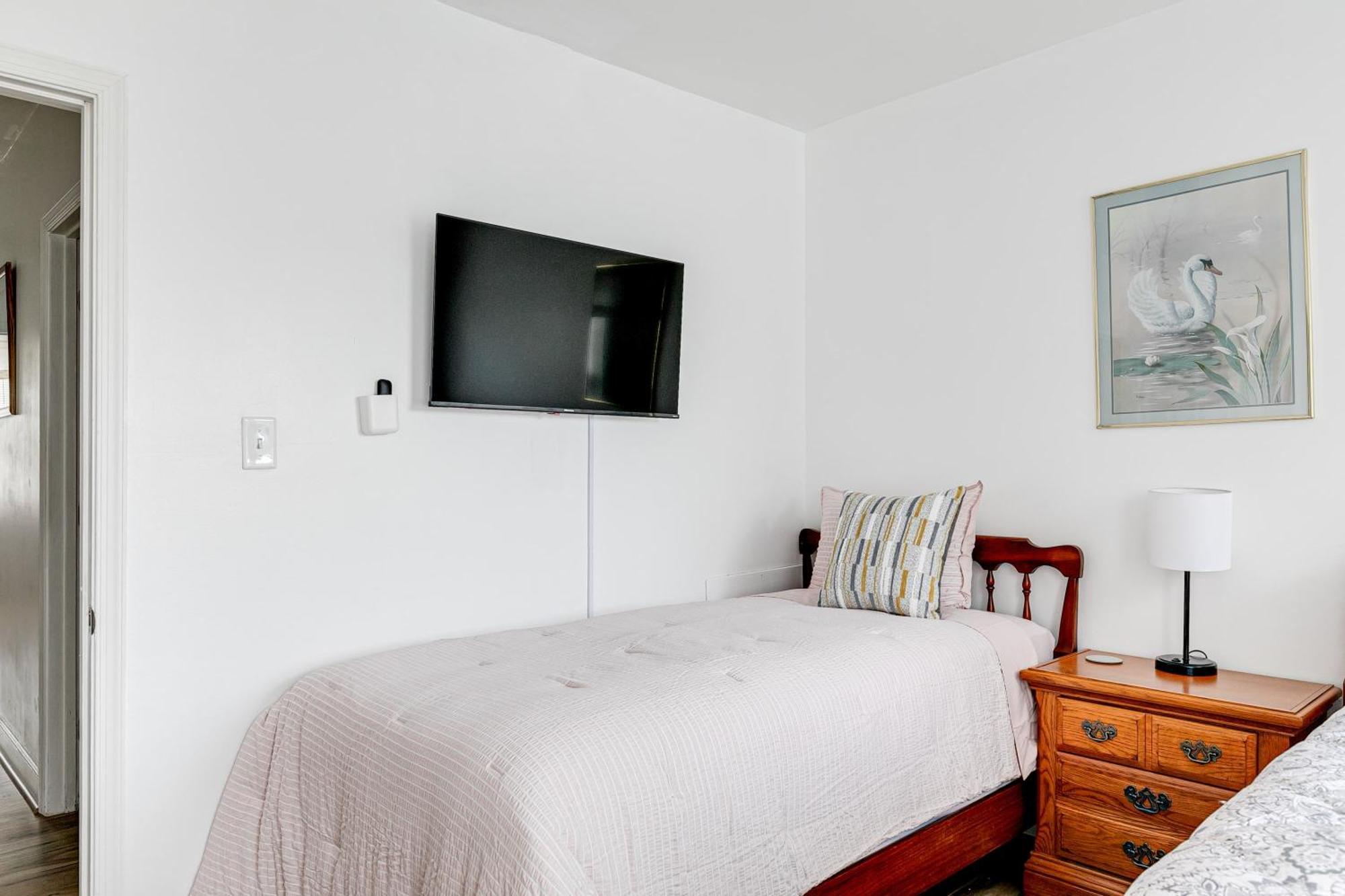 Grand Carytown Family 6br Free Parking Holiday home *