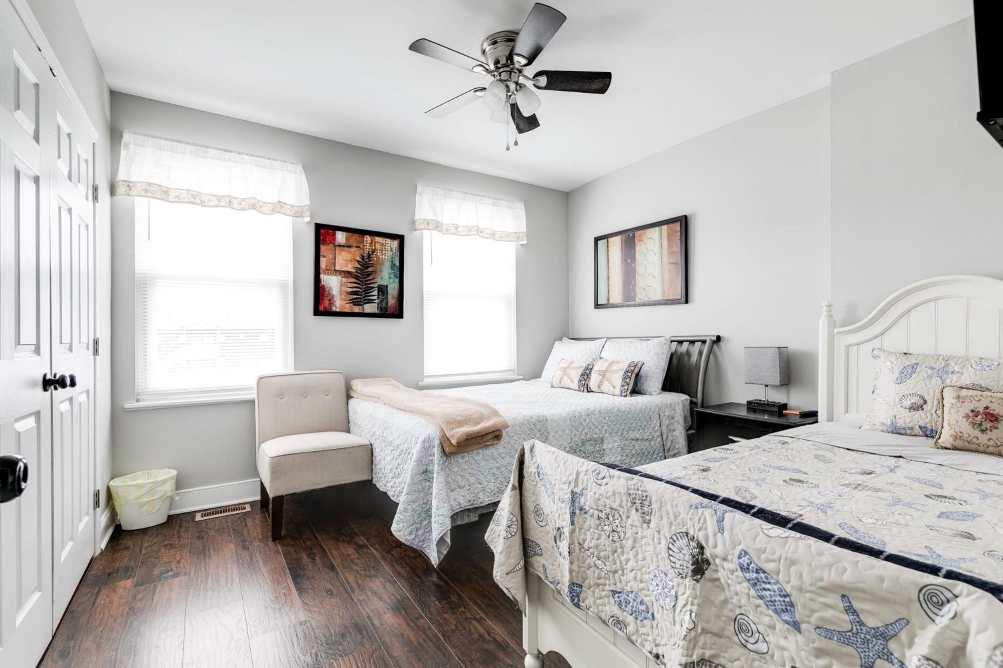 Grand Carytown Family 6br Free Parking Holiday home Richmond