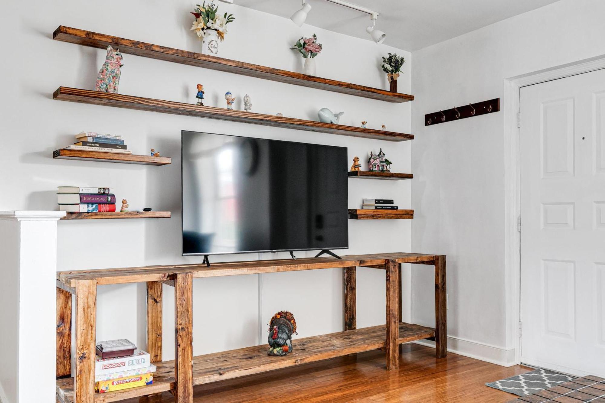 Grand Carytown Family 6br Free Parking Holiday home *