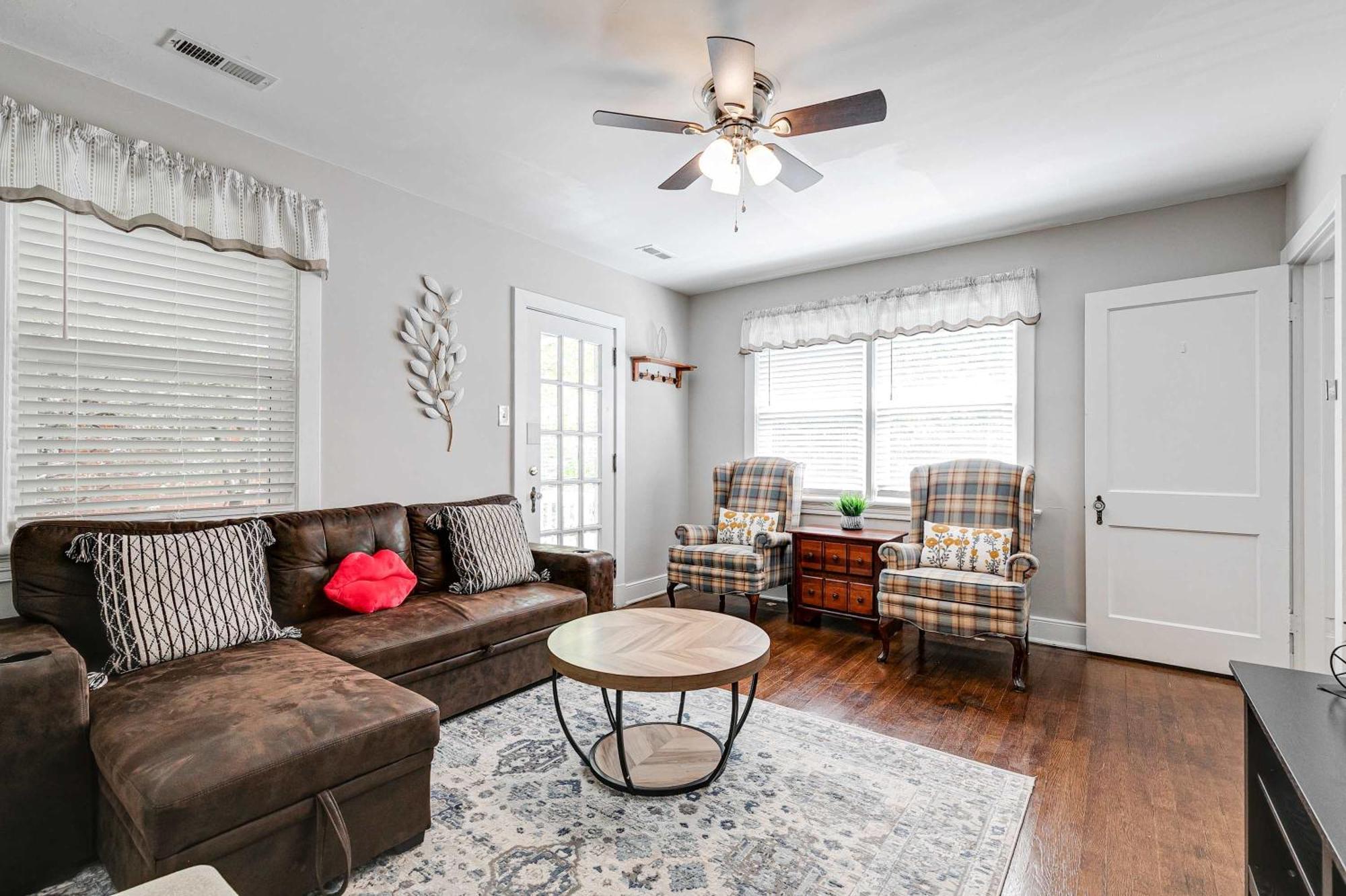 2a Gem In Scott's Addition Fire-pit Fully Fenced Holiday home *