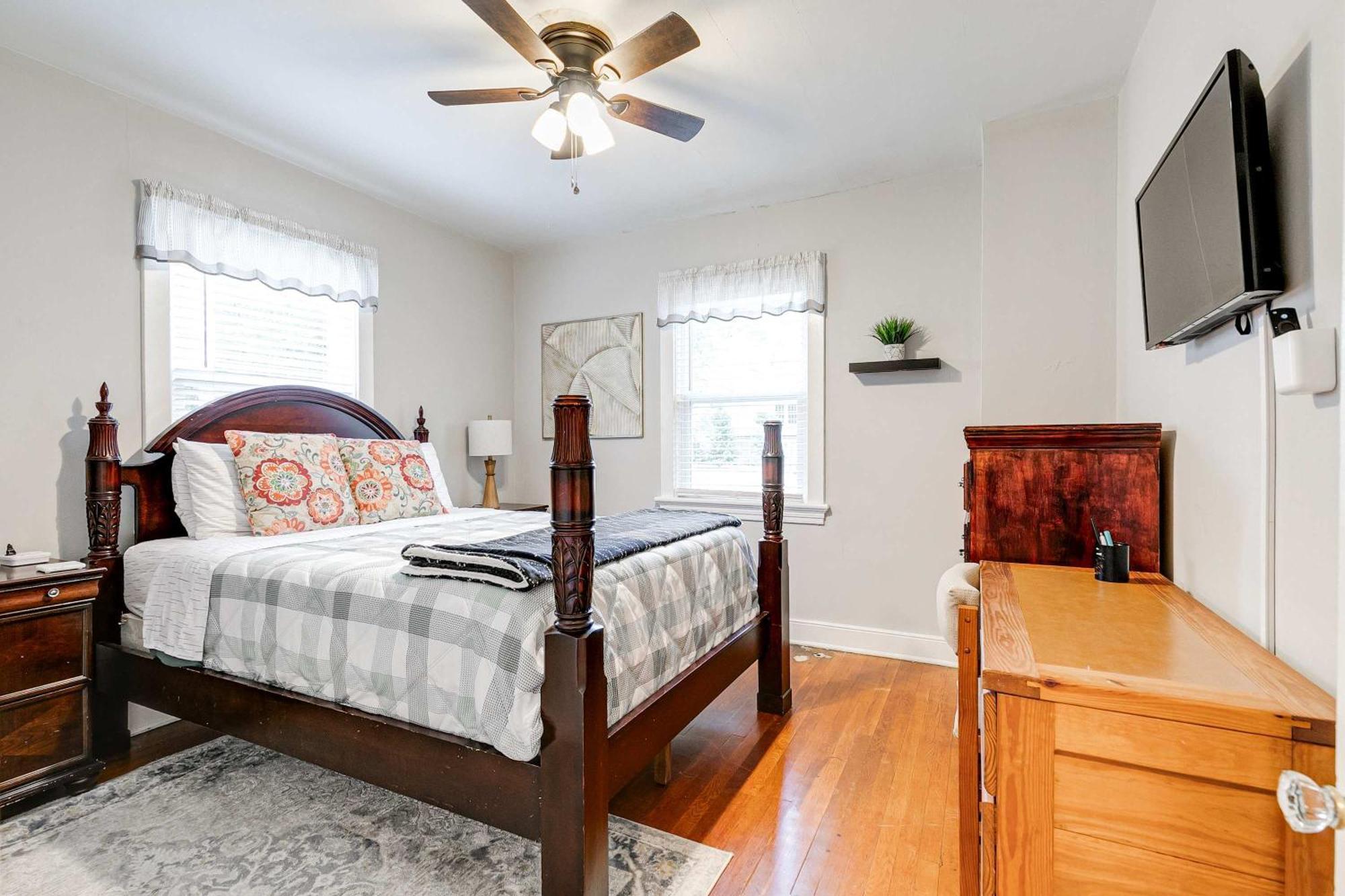 2b Gem In Scott's Addition Fire-pit Fully Fenced Apartment *