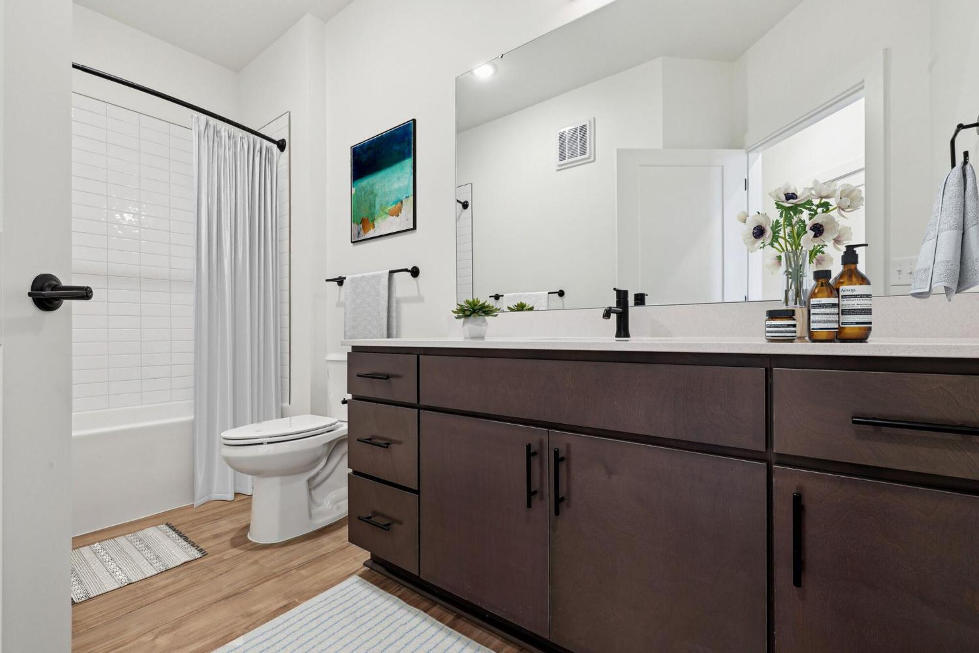 Luxury Furnished By Hyatus At The Navigator Aparthotel Richmond