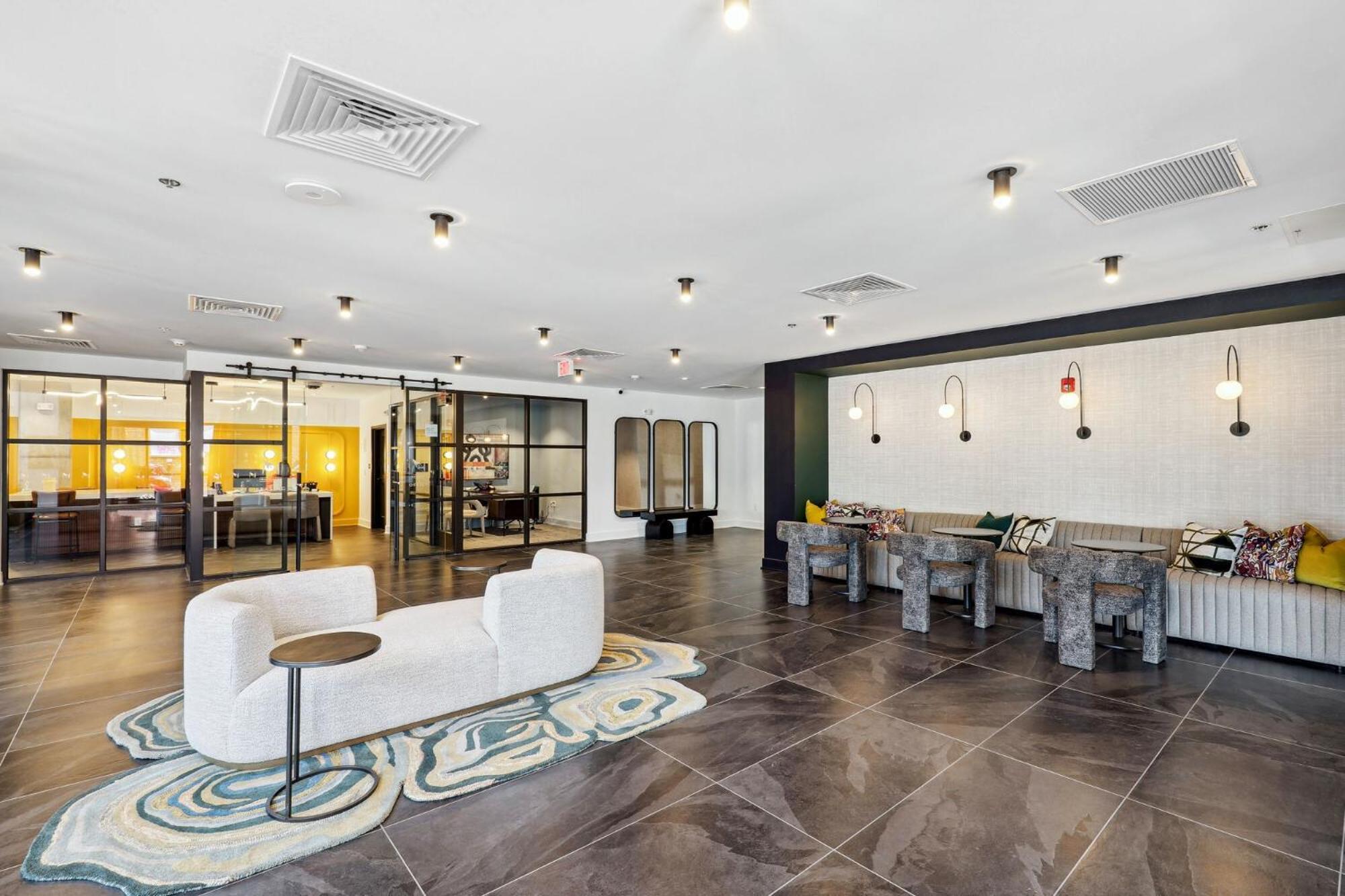 Luxury Furnished By Hyatus At The Navigator Aparthotel *