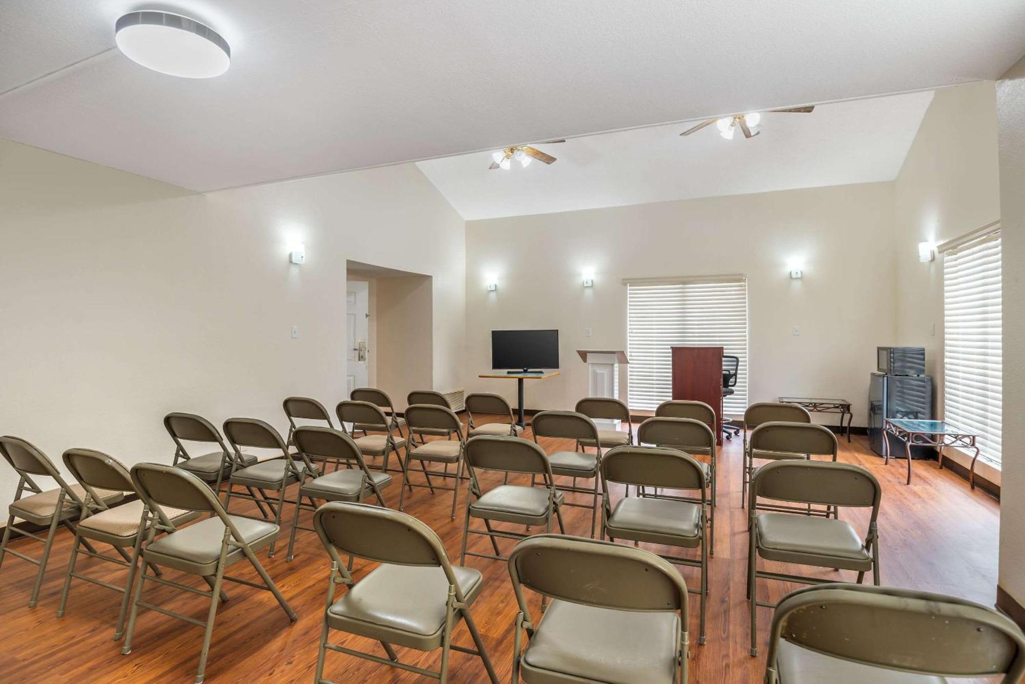 Lodge Econo Richmond-north Chesterfield *