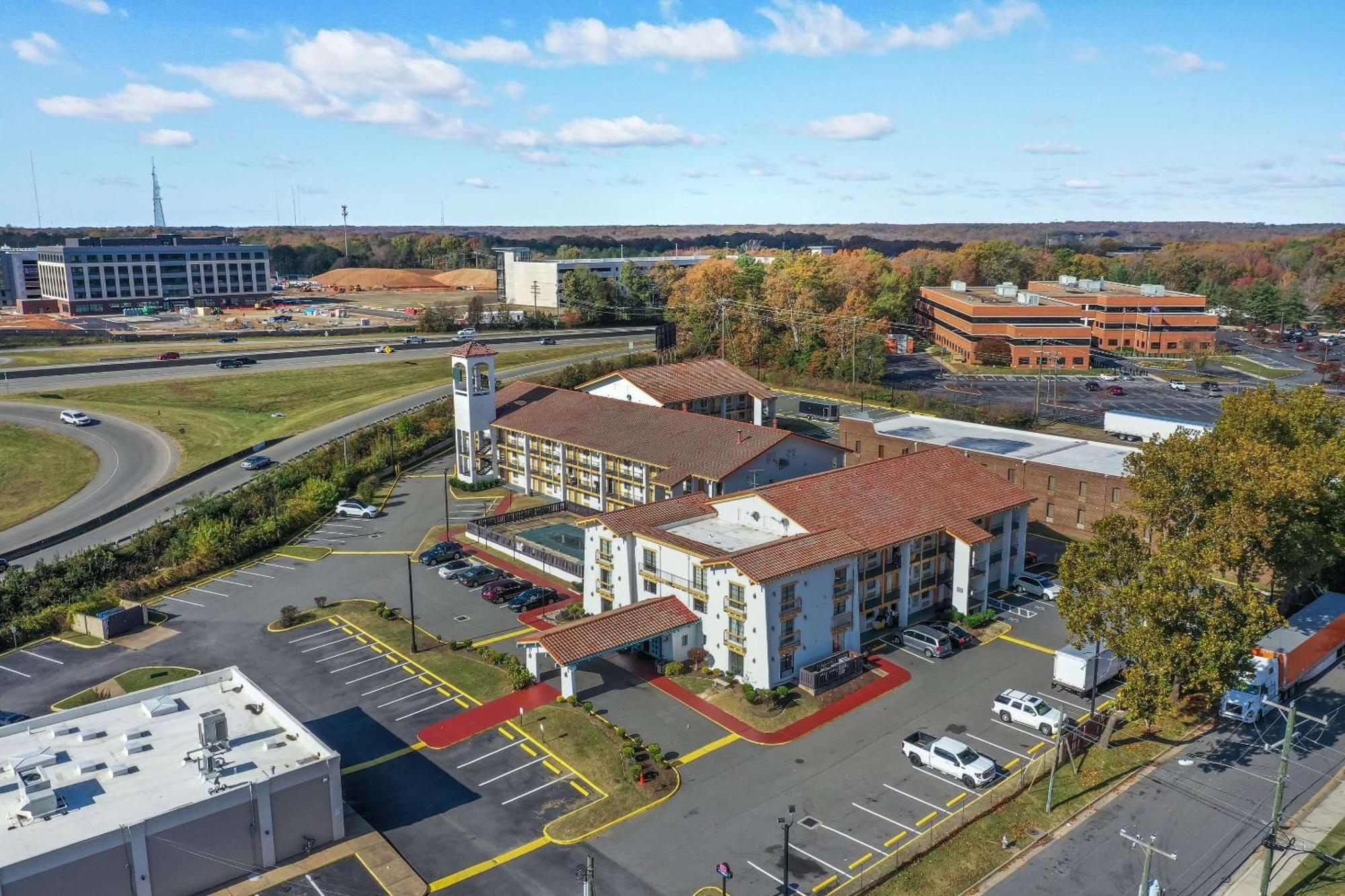 Lodge Econo Richmond-north Chesterfield *