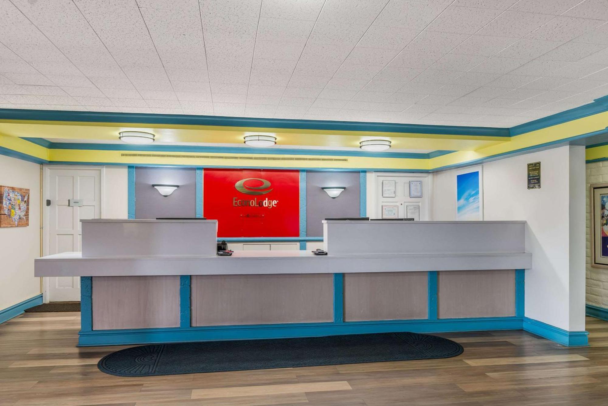 Econo Richmond-north Chesterfield * Richmond