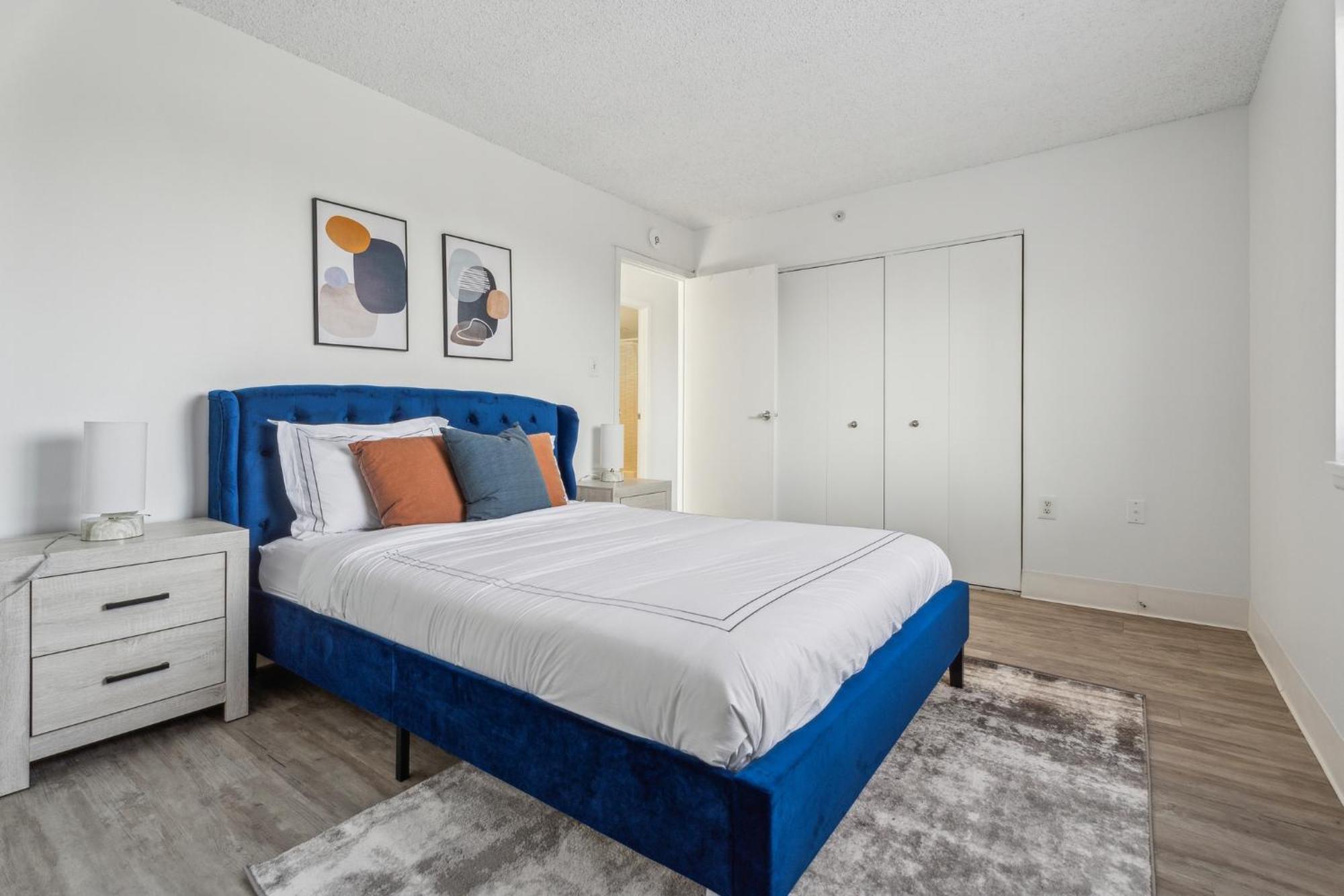 Legacy At Imperial Village 807 I 2 Bed 2 Bath Apartment *