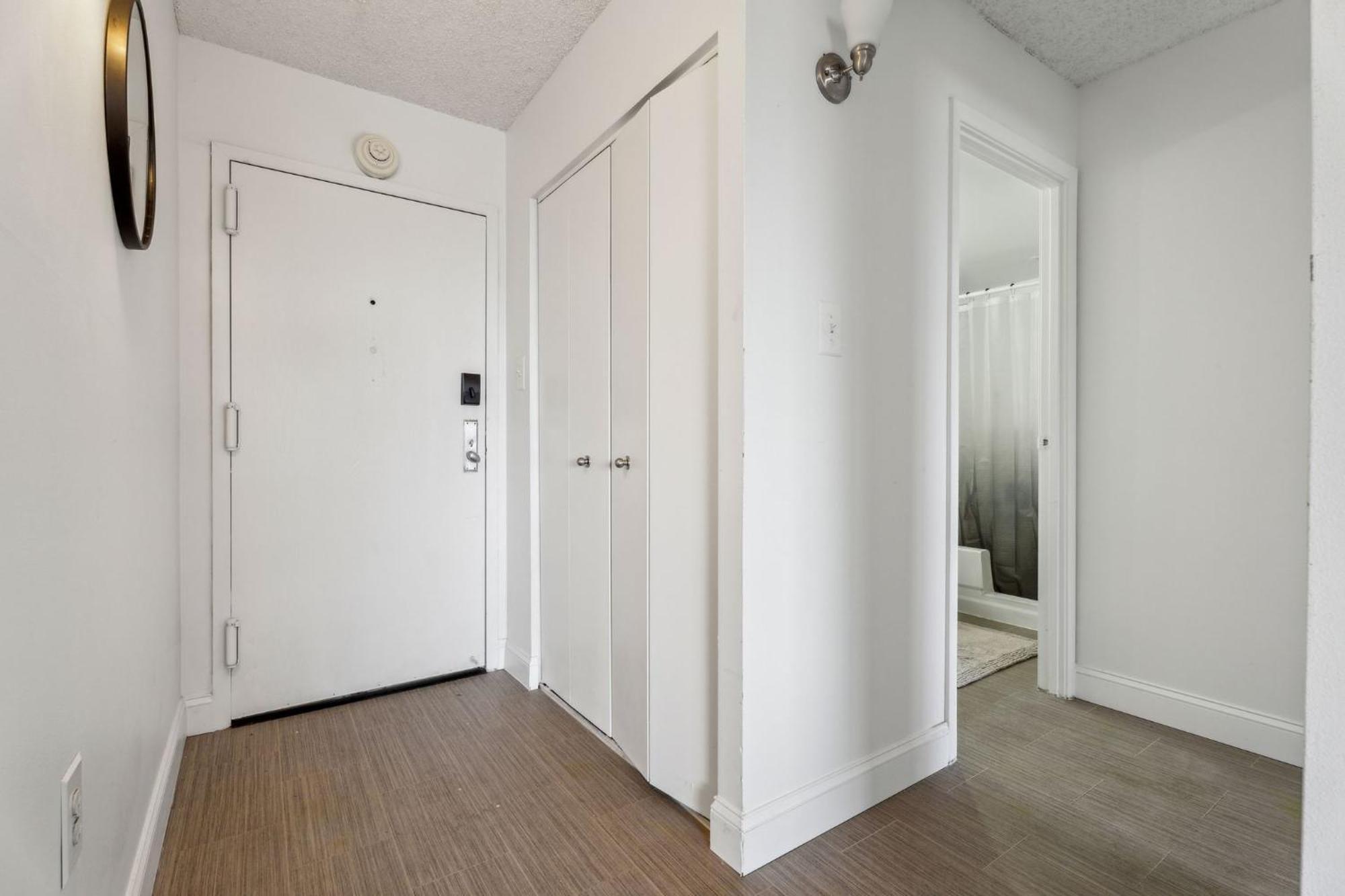 Legacy At Imperial Village 915 I 1 Bed 1 Bath Apartment