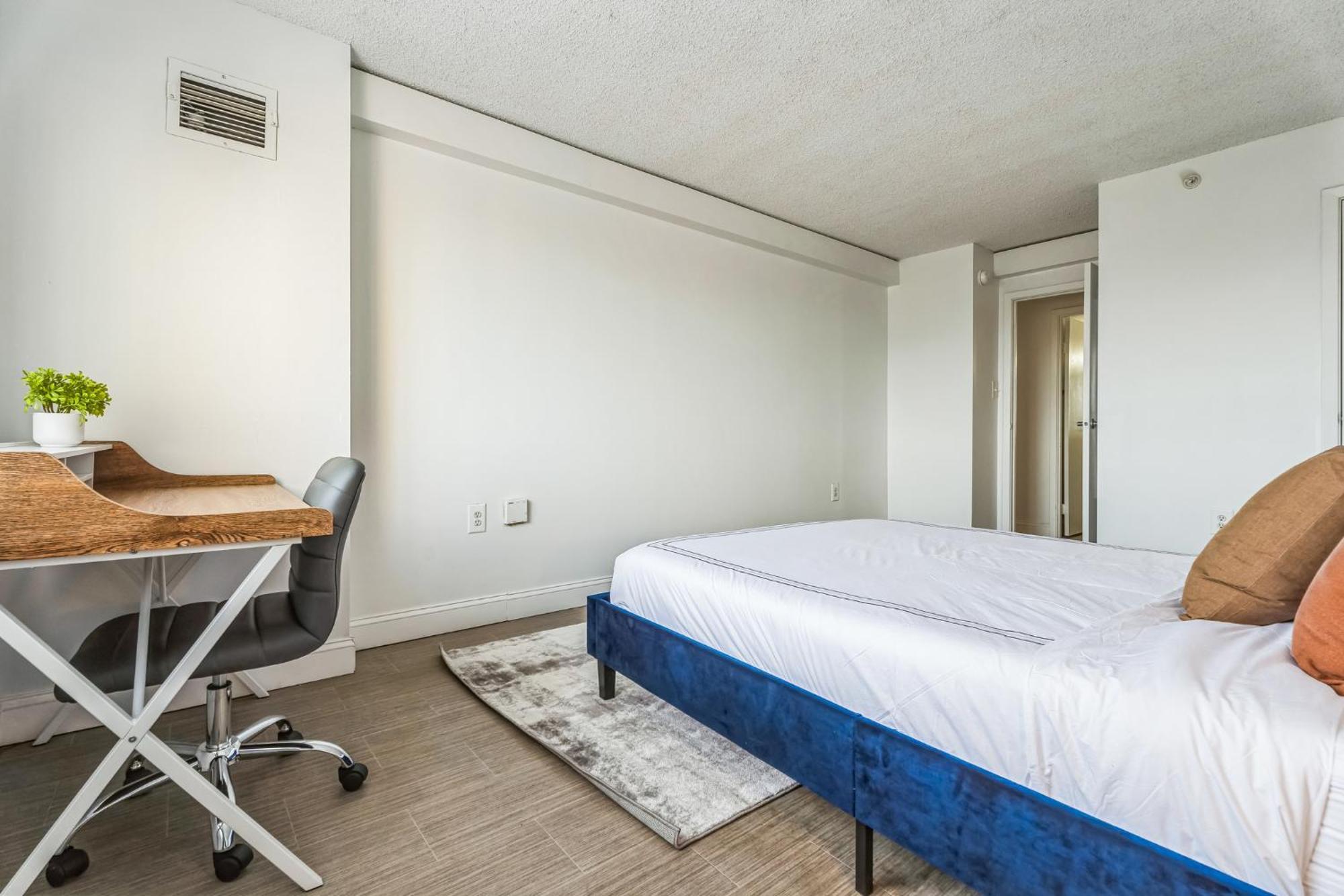 Apartment Legacy At Imperial Village 915 I 1 Bed 1 Bath Richmond