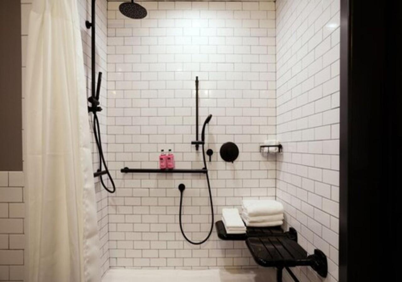 Hotel Moxy Downtown Richmond