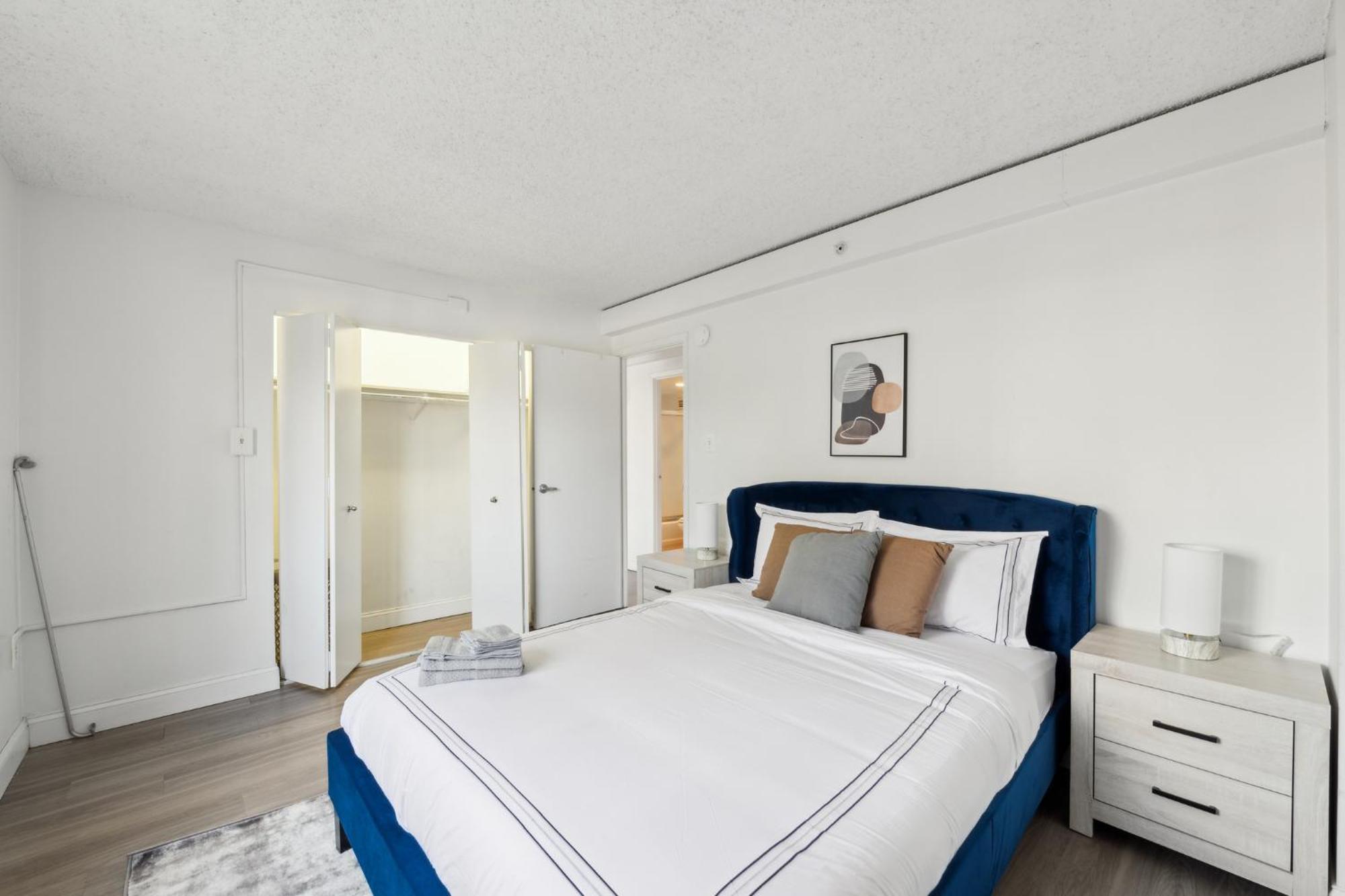 Legacy At Imperial Village 201 I 2 Bed 2 Bath Apartment *