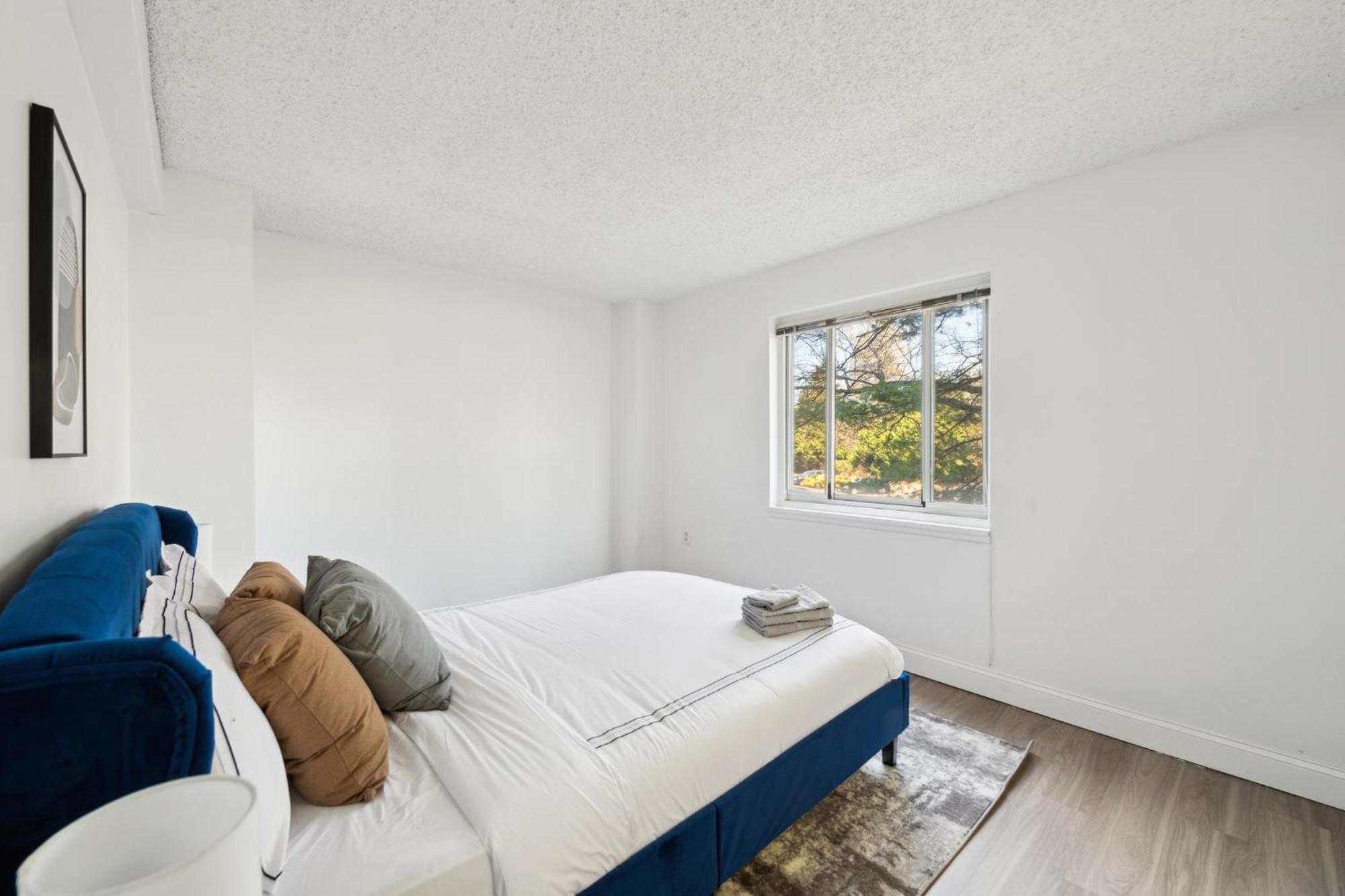 Legacy At Imperial Village 201 I 2 Bed 2 Bath *
