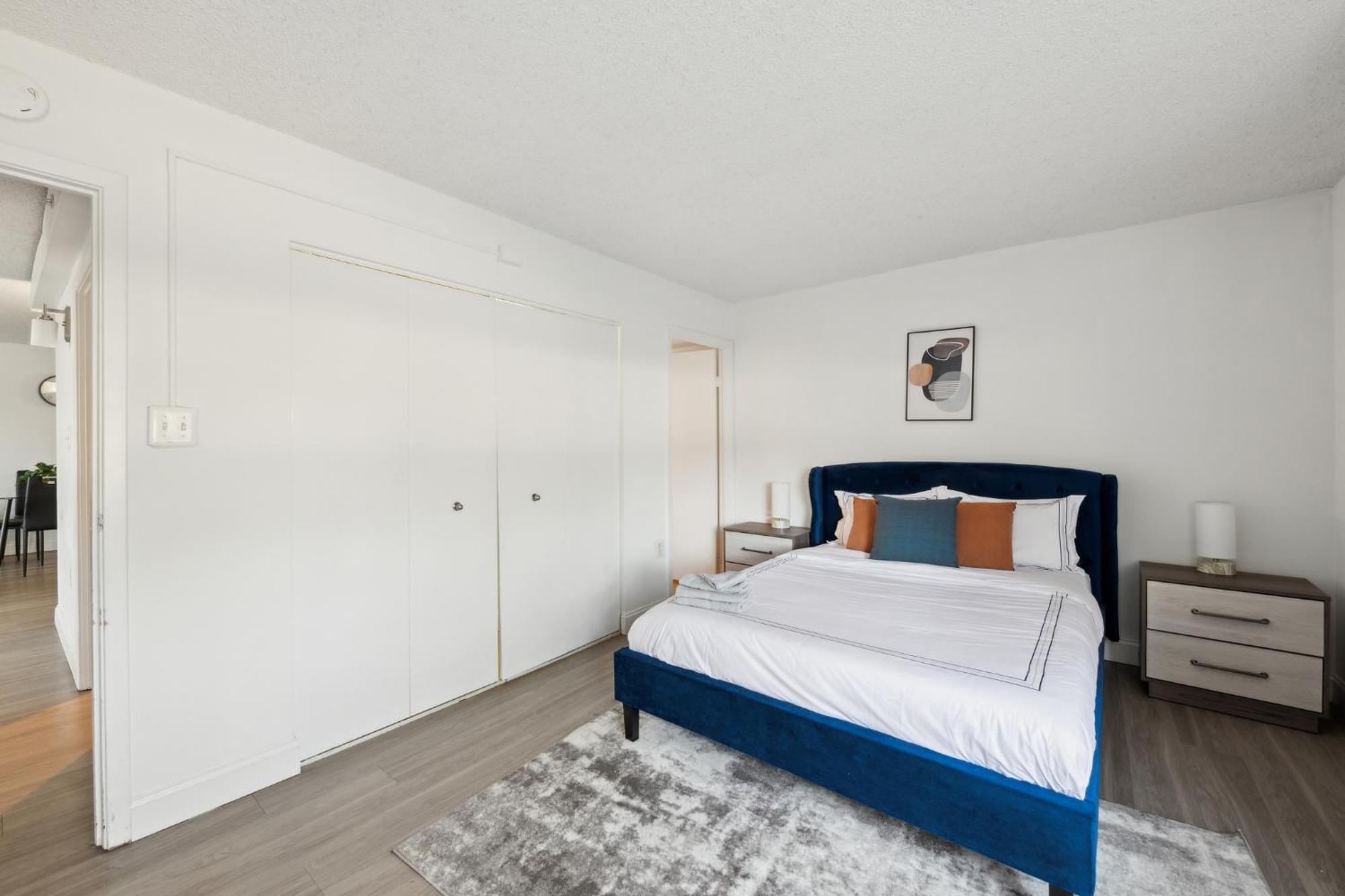 Legacy At Imperial Village 201 I 2 Bed 2 Bath Apartment *