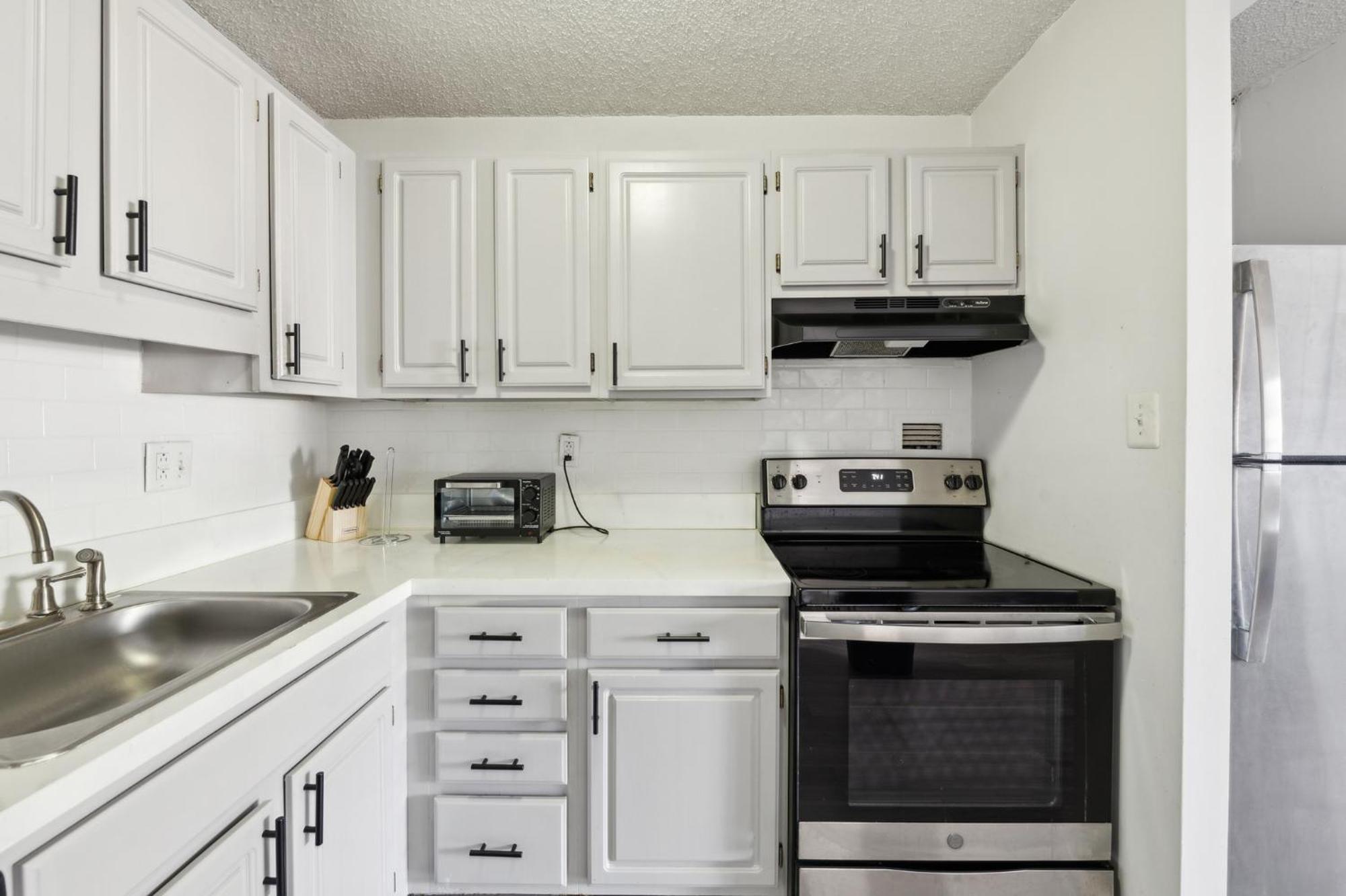 Legacy At Imperial Village 201 I 2 Bed 2 Bath * Richmond