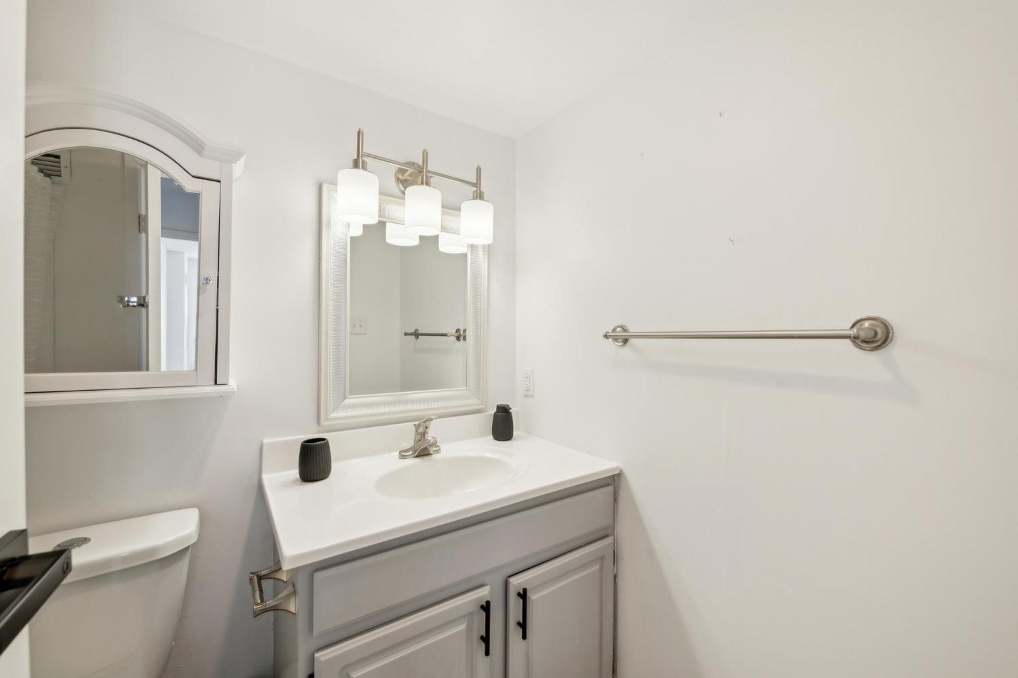 Legacy At Imperial Village 516 I 2 Bed 2 Bath *