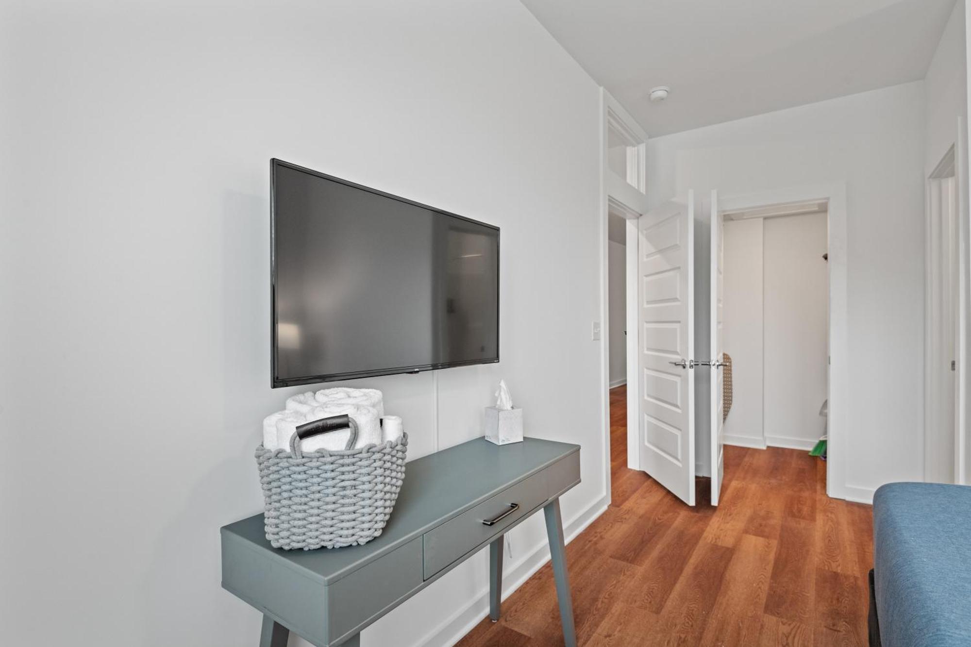 Charming Duplex Retreat In Old Town Manchester, Va Apartment *