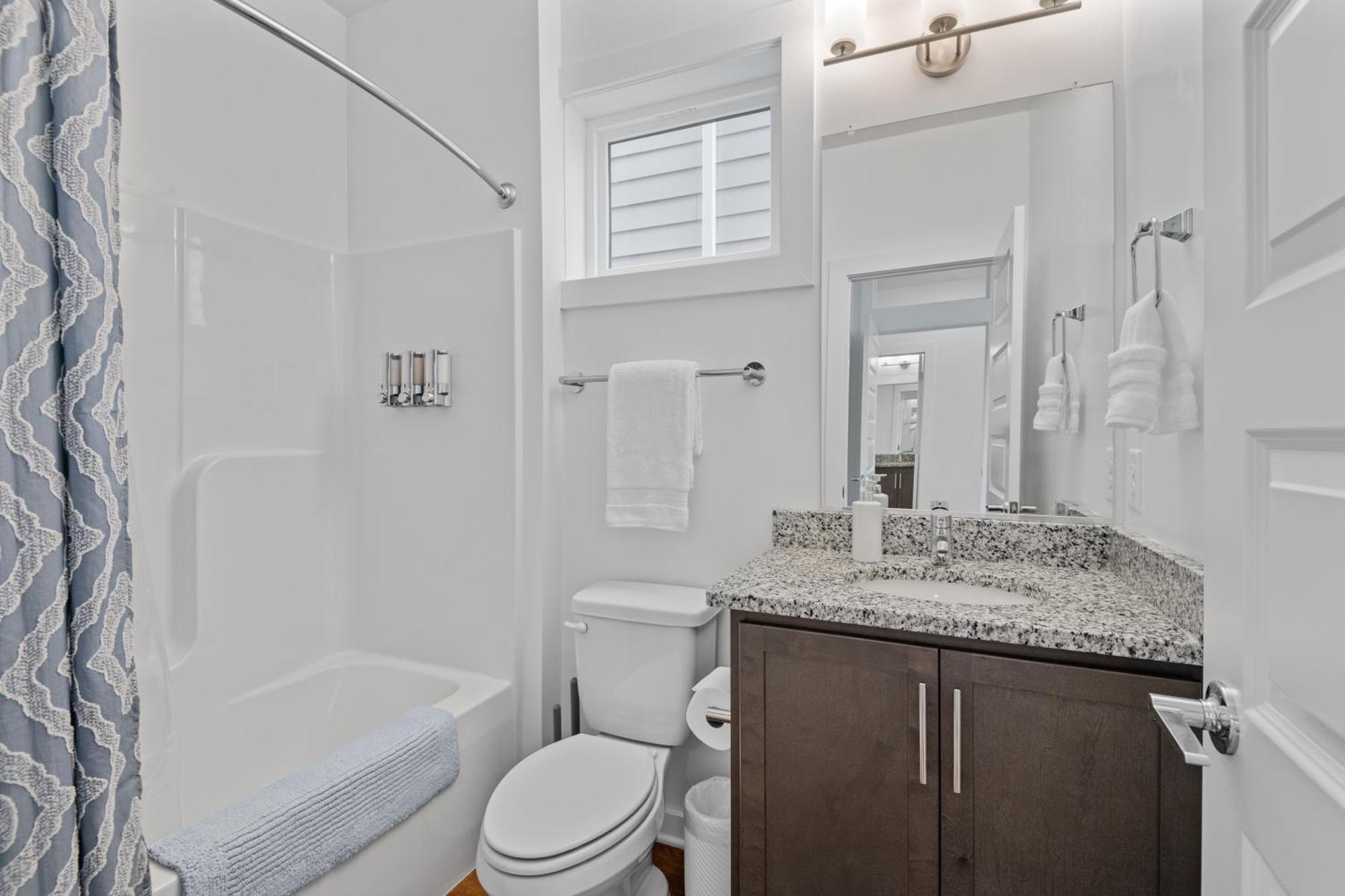 Charming Duplex Retreat In Old Town Manchester, Va * Richmond