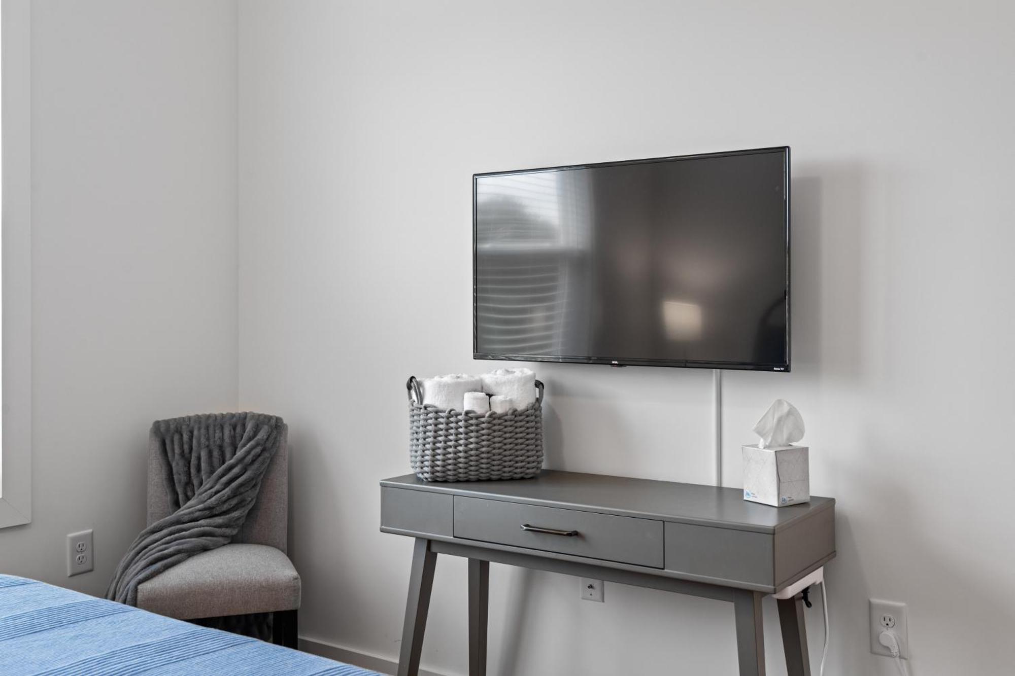 Charming Duplex Retreat In Old Town Manchester, Va Apartment *