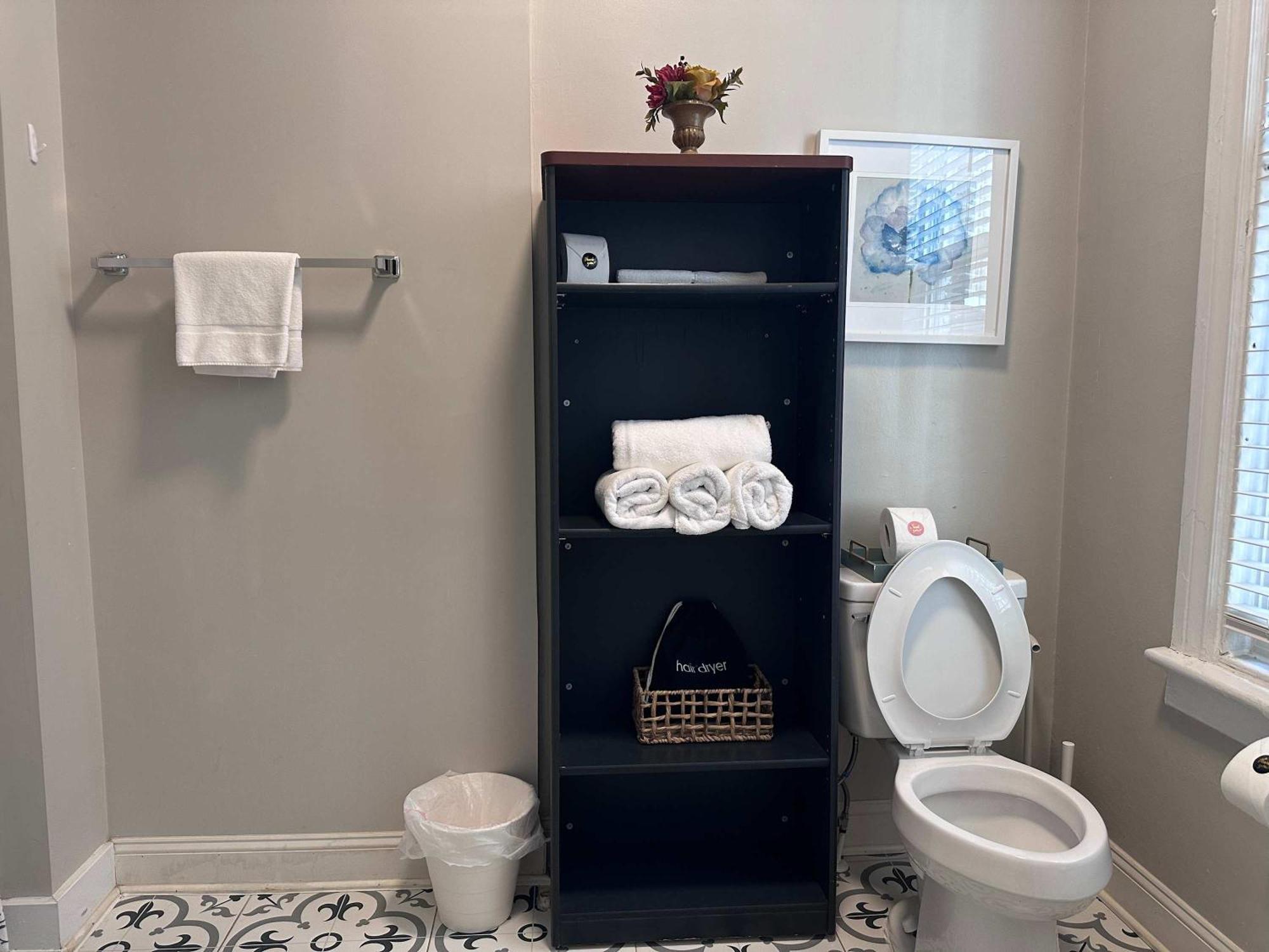 Apartment G4 King Bed Location Museums Free Parking *