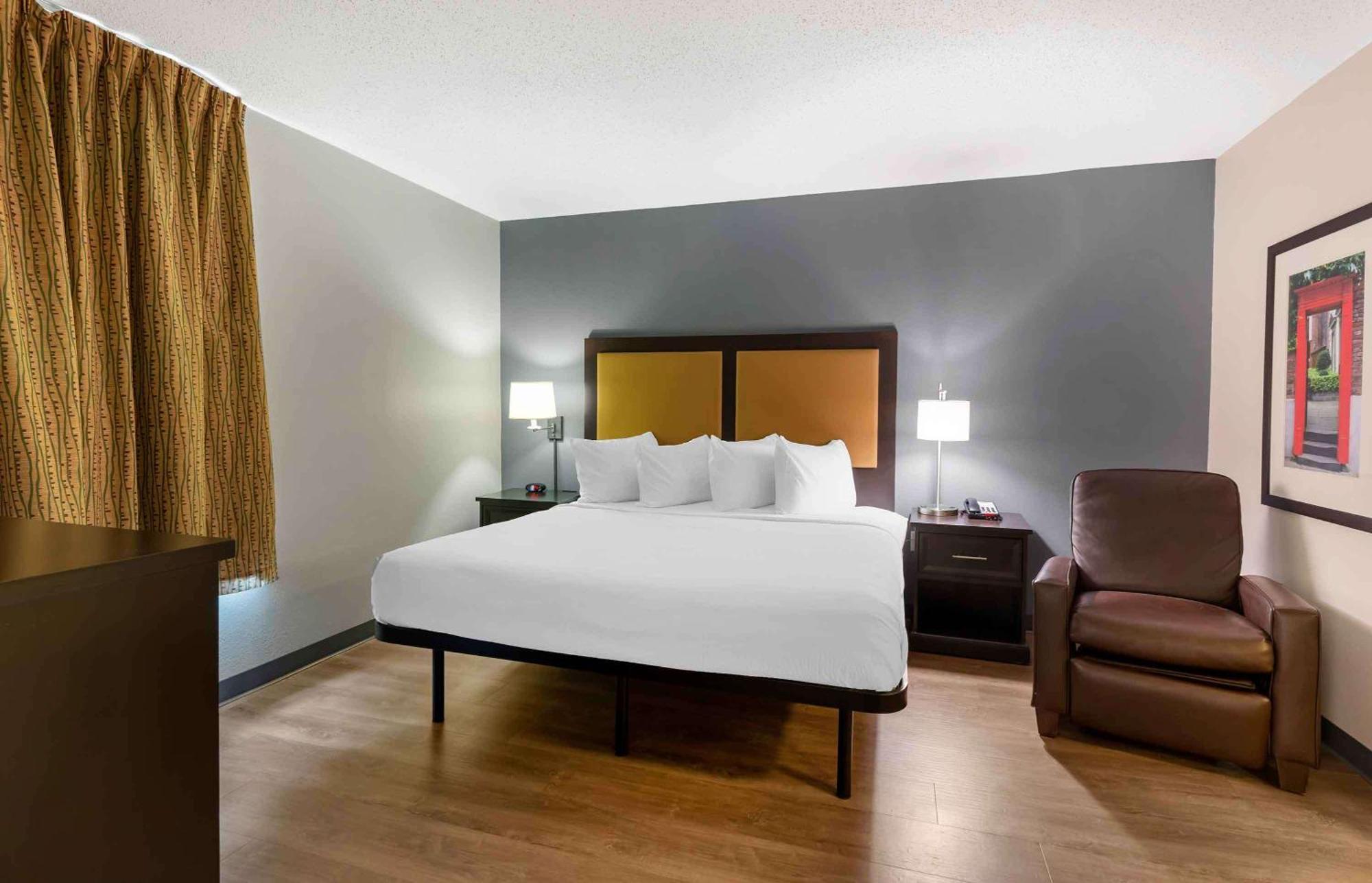 Extended America - North Chesterfield - Arboretum 2* Richmond