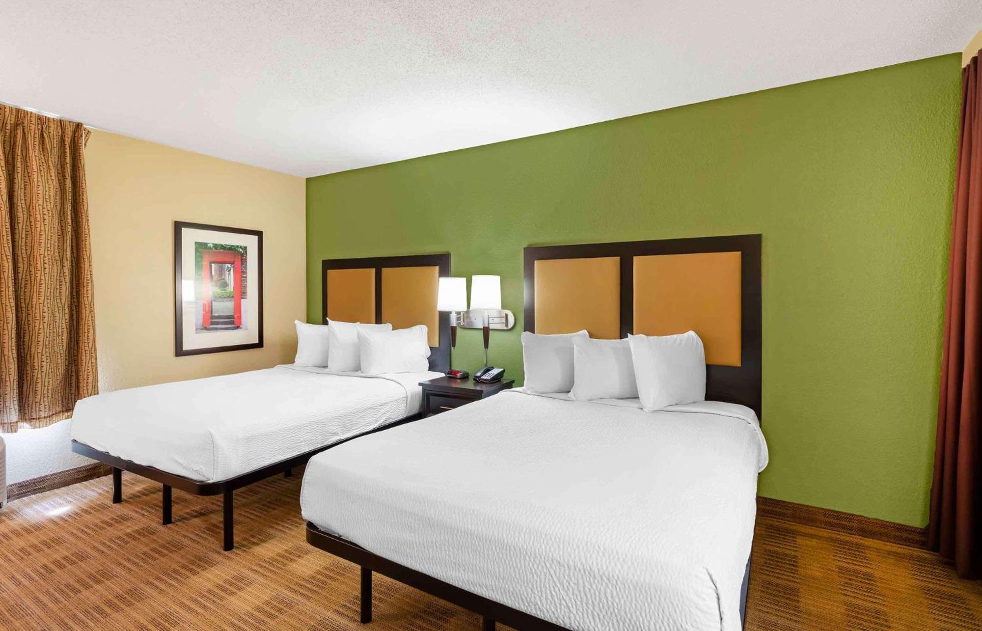 Extended America - North Chesterfield - Arboretum 2* Richmond