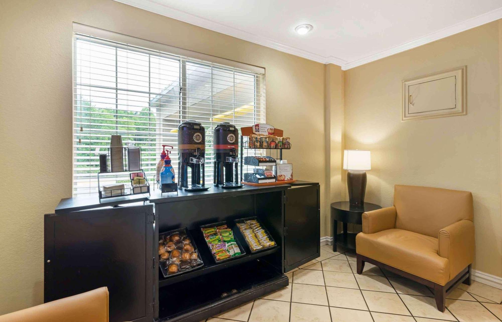 Extended America - North Chesterfield - Arboretum Hotel