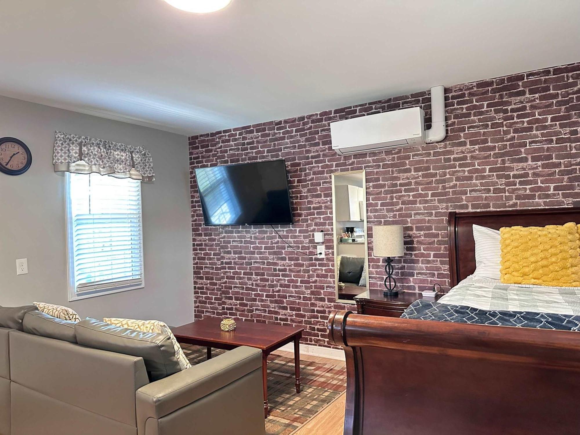 E3 Centrally Located In Carytown Fully Fenced Holiday home *