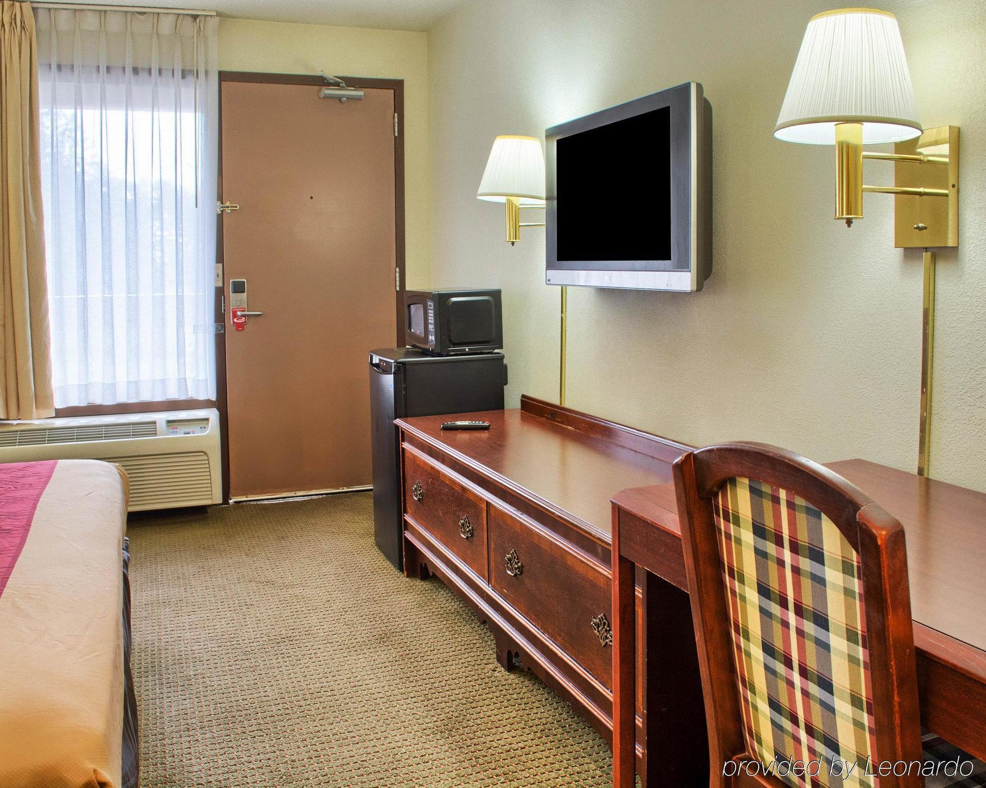 Lodge Econo Richmond