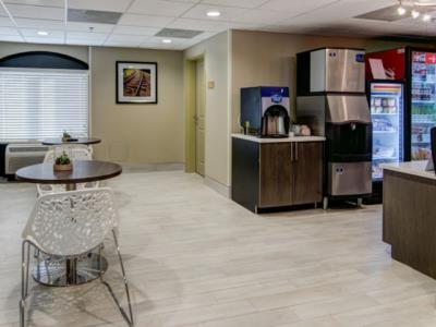 Hotel Candlewood - West Broad By Ihg Richmond