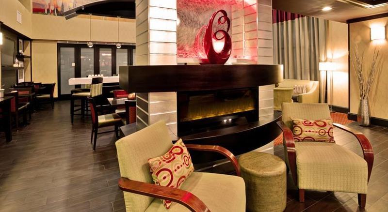 Hotel Hampton & - - Downtown, Va 3*