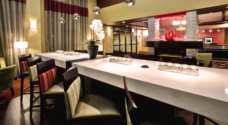 Hotel Hampton & - - Downtown, Va 3*