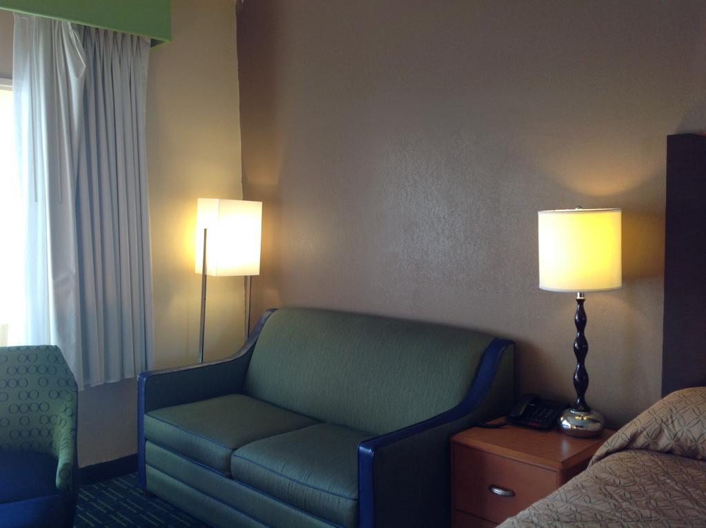 Diamond & Hotel 2*