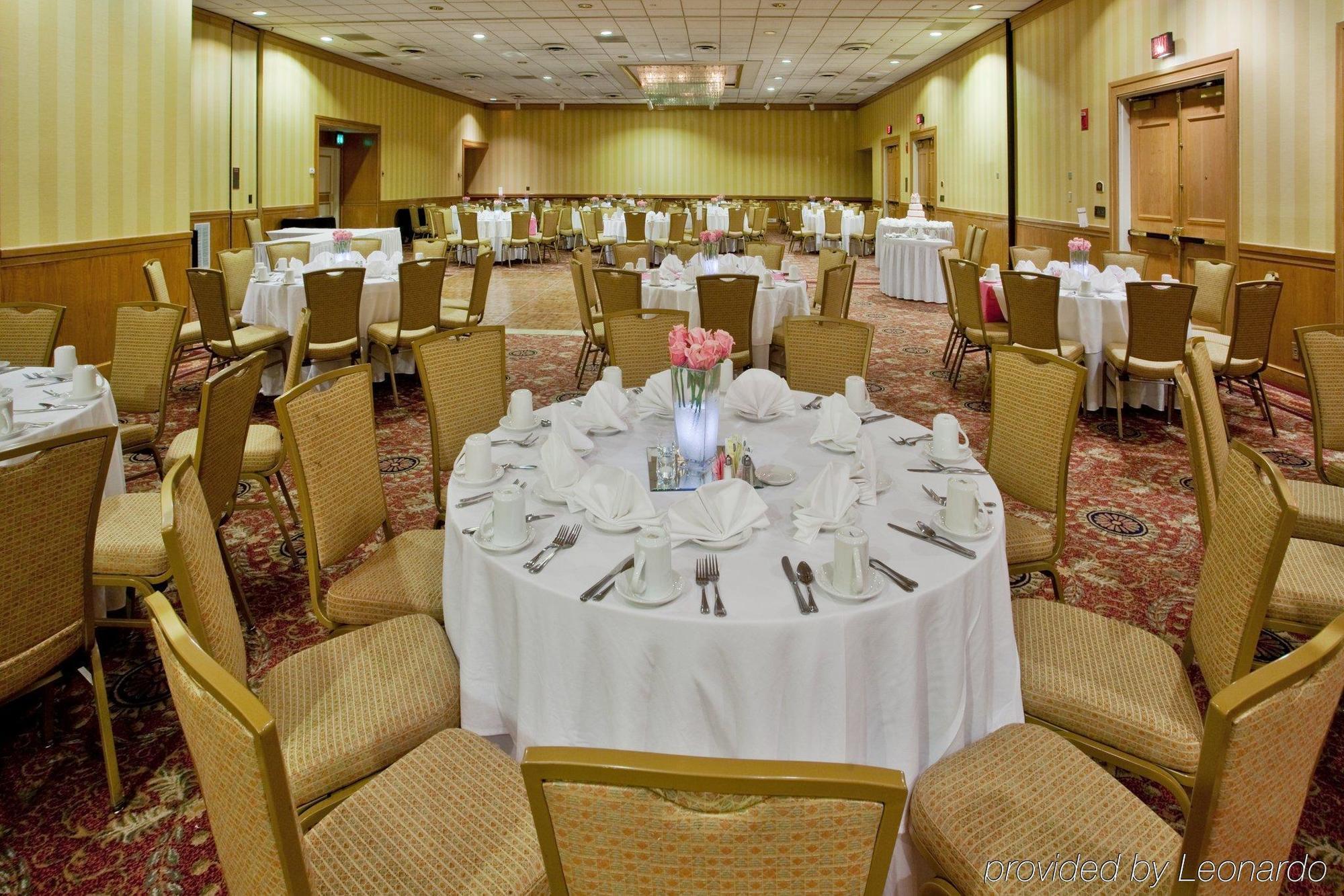 Hotel Delta By Marriott Downtown 4*