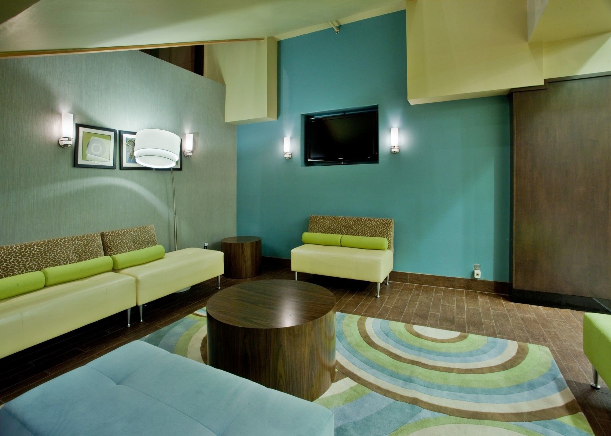 Delta By Marriott Downtown Hotel