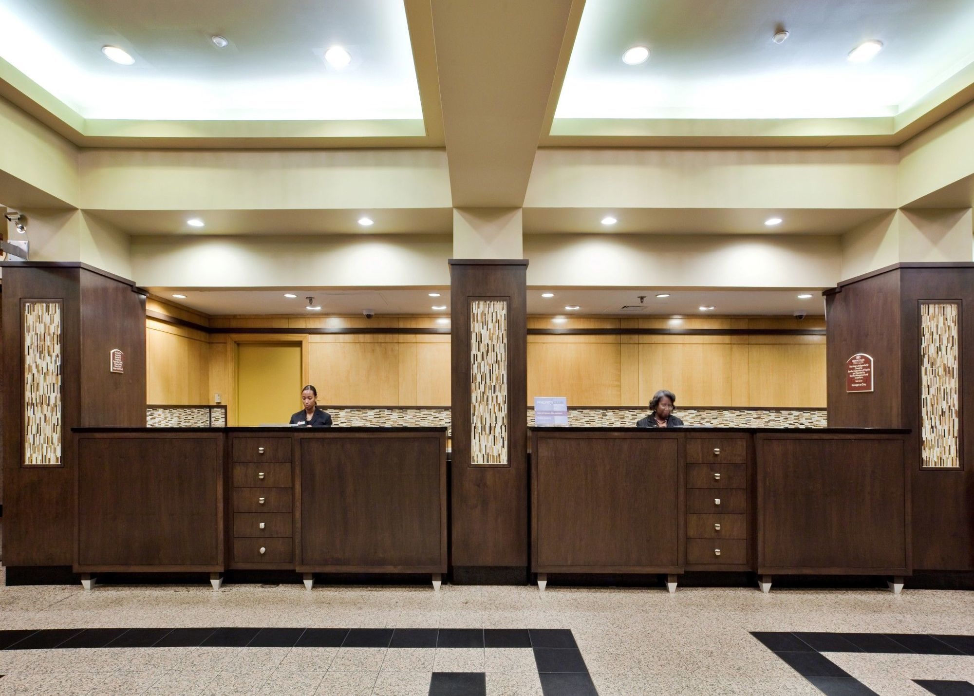 Delta By Marriott Downtown Hotel