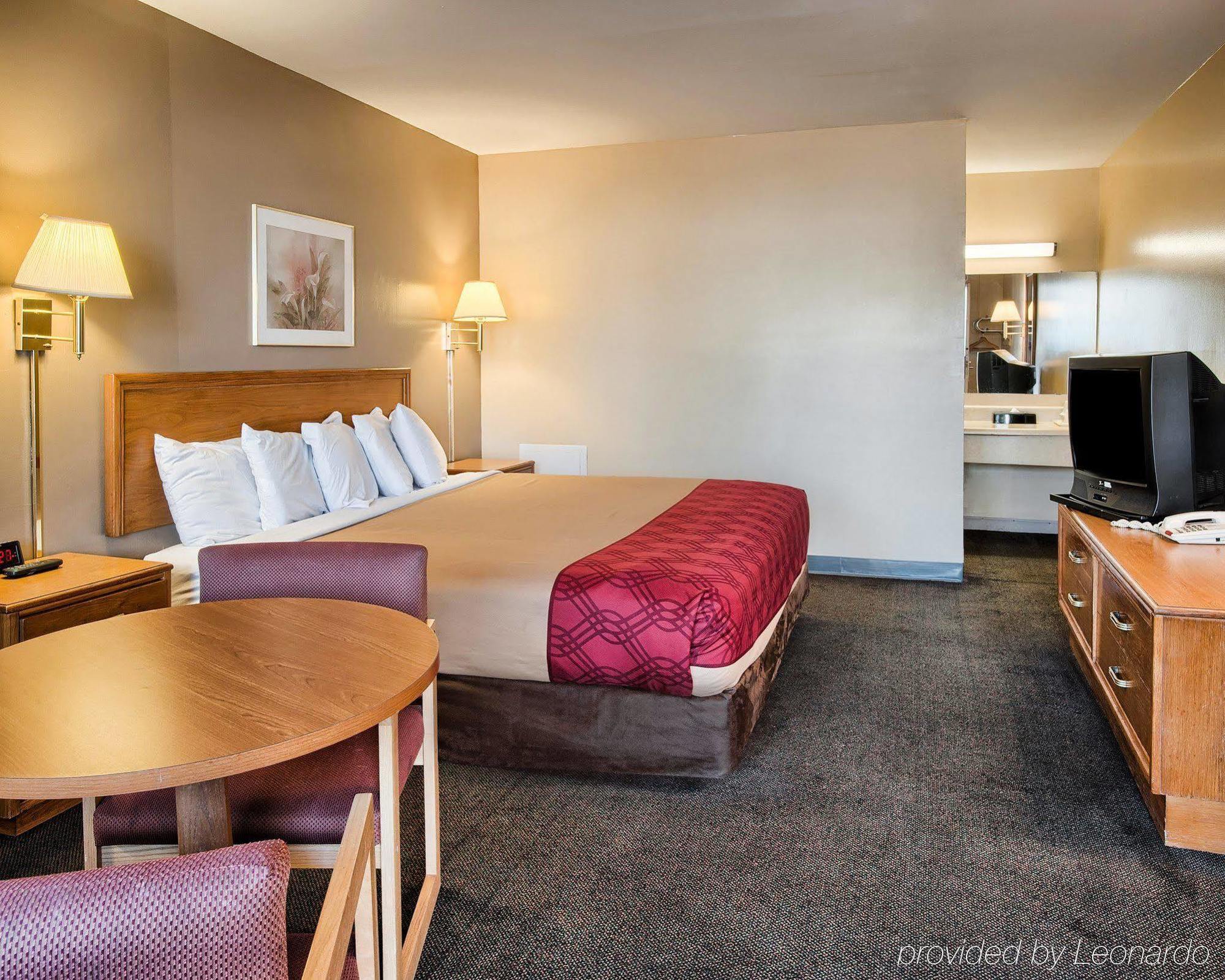 Rodeway South Inn Richmond