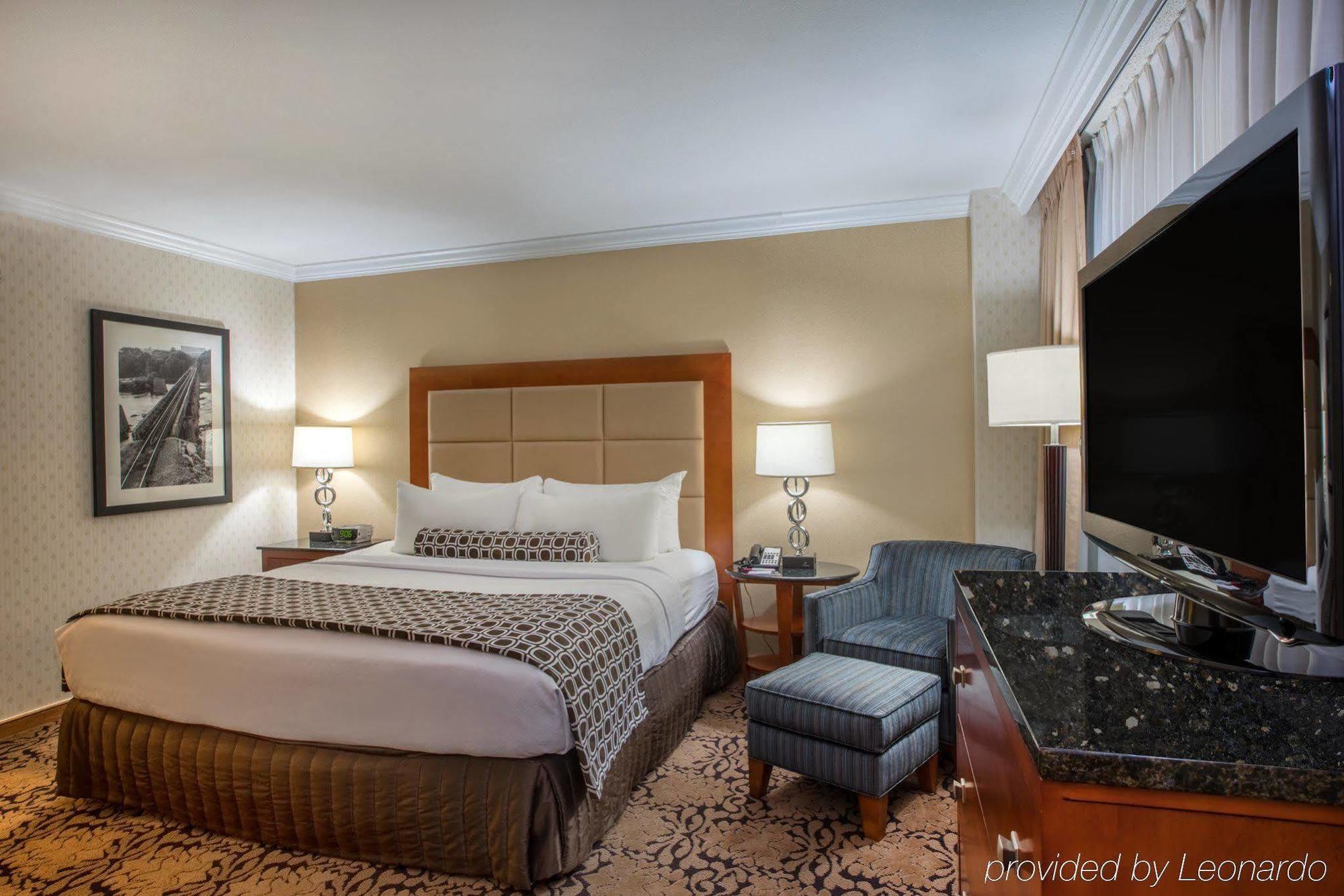 Hotel Delta By Marriott Downtown