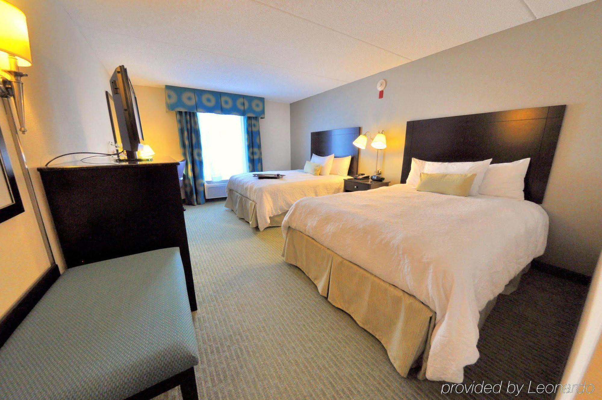 Hampton - South Hotel