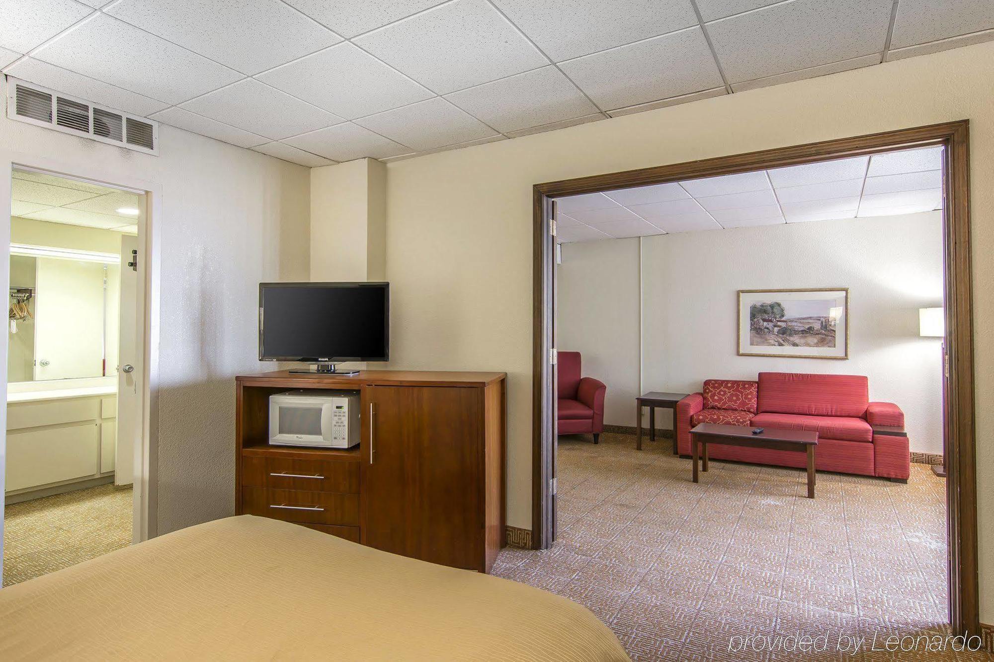 Quality And Conference Center Hotel