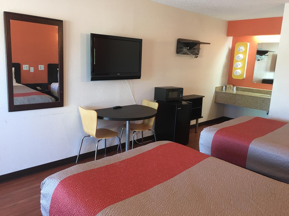 6-richmond, Va - Midlothian Turnpike 2*