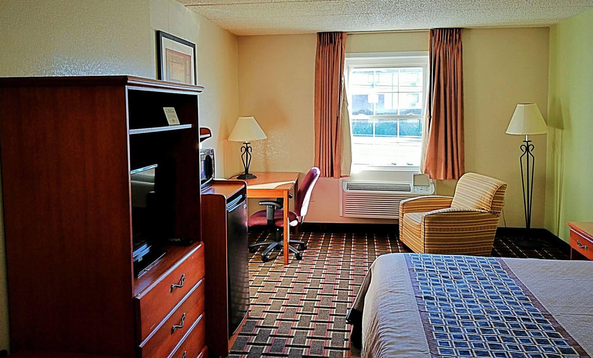 Hotel Red Roof Richmond, Va - W Broad St