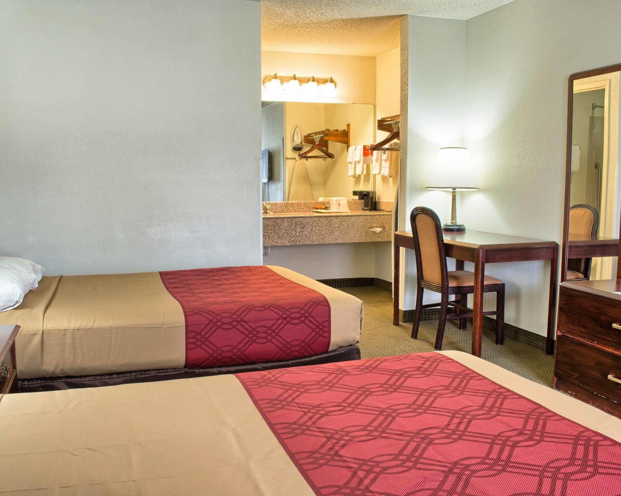 Lodge Econo