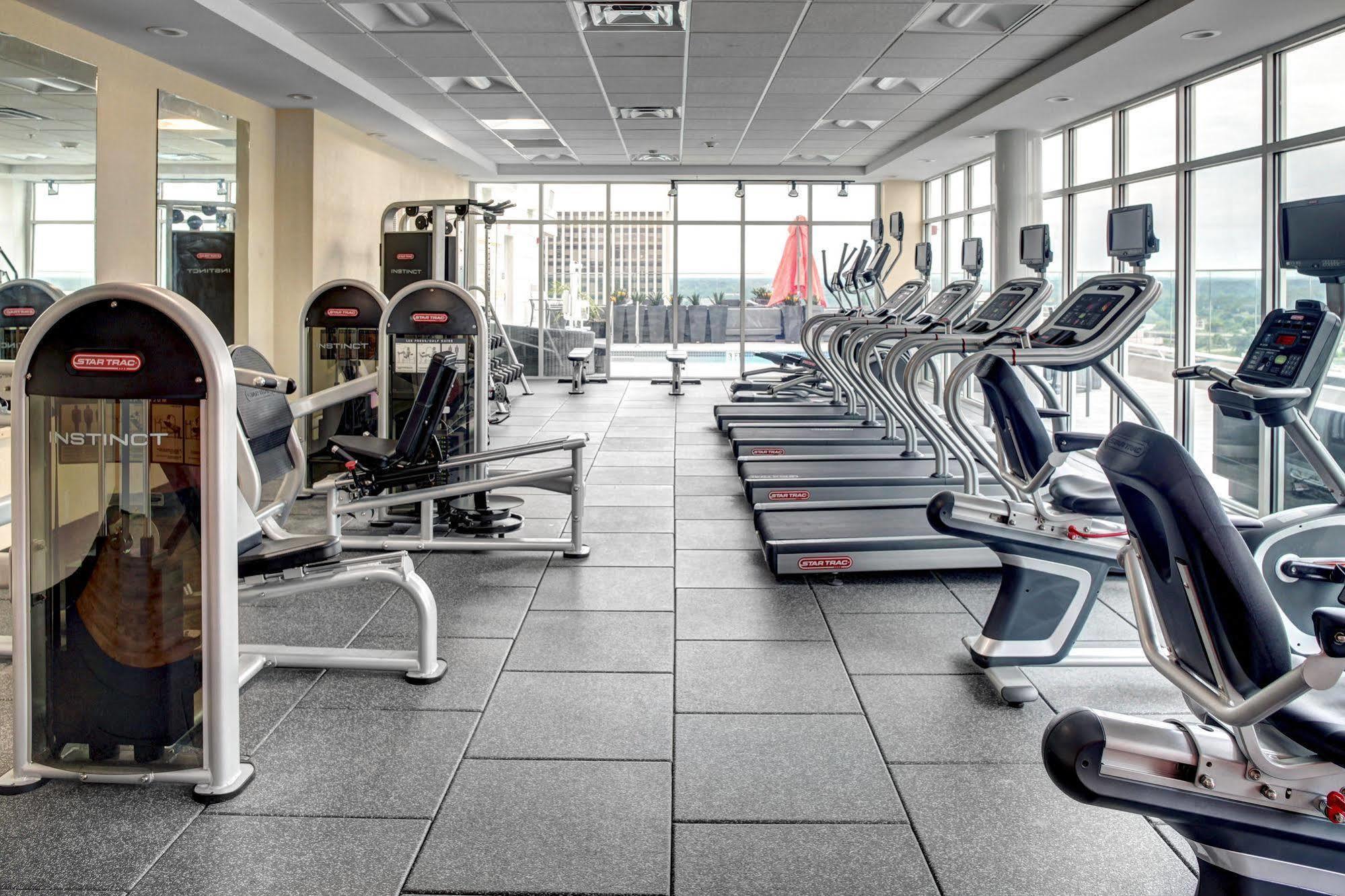 Hotel Hampton & - - Downtown, Va 3*