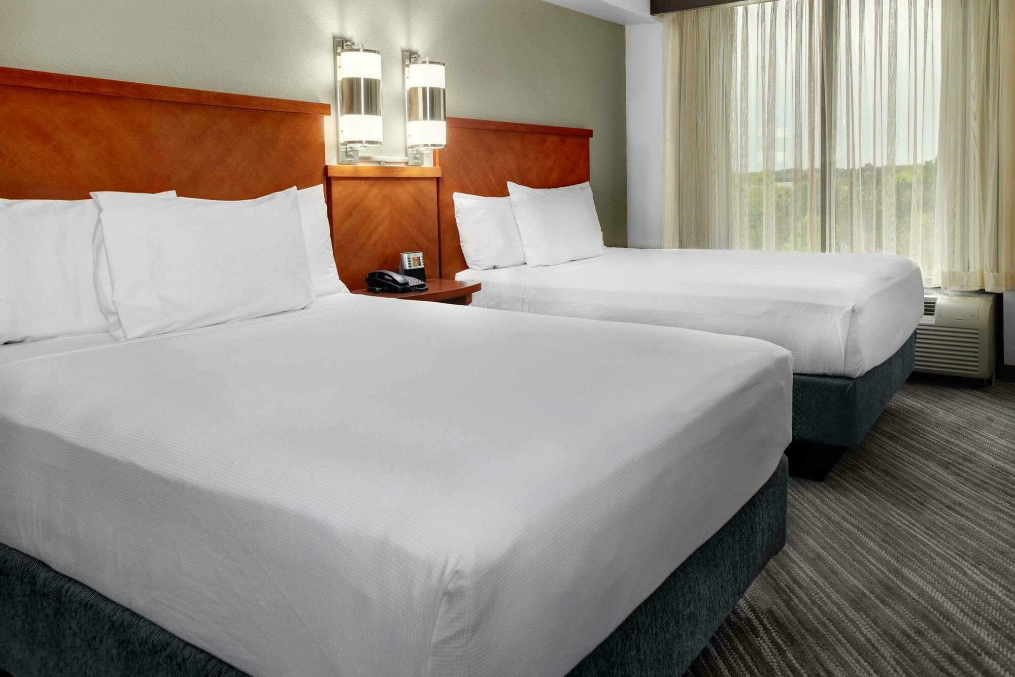 Hyatt Place Arboretum Hotel 3*